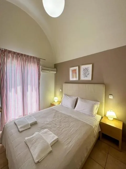 Bedroom, Bed in Antonia Apartments