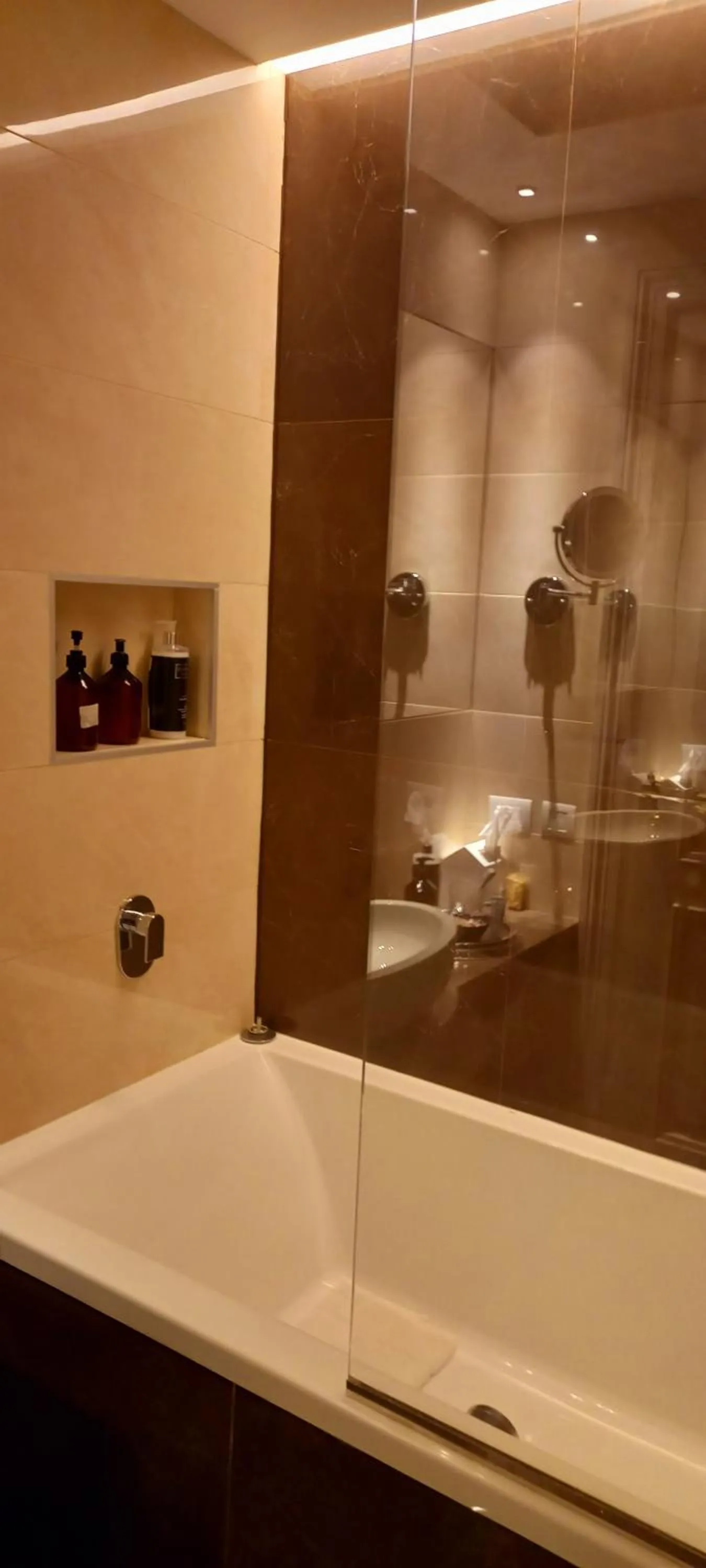 Bathroom in Palazzo Caruso