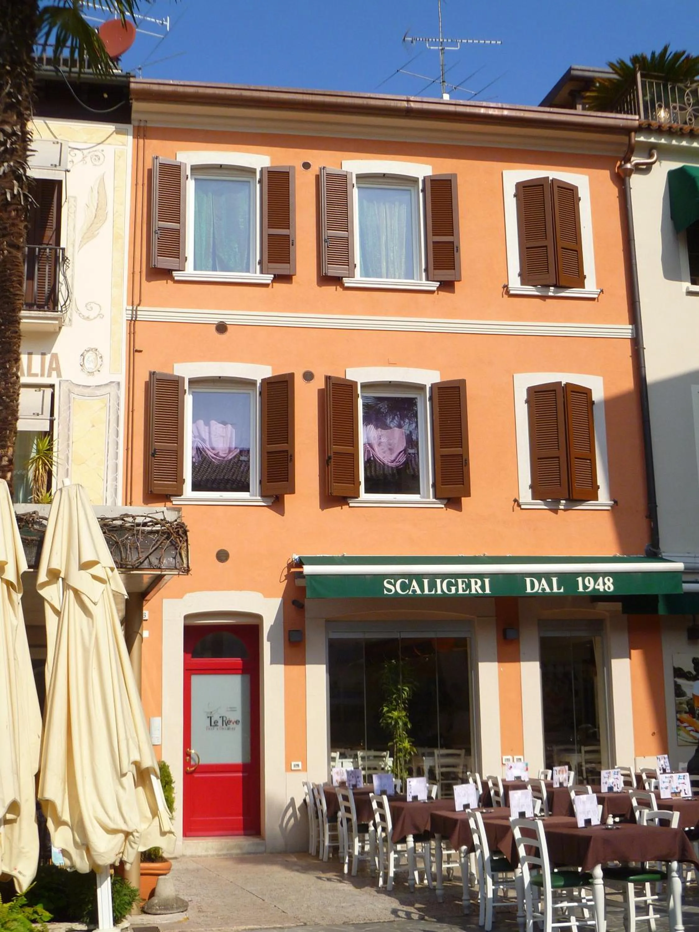 Property building in Le Rêve - Lake view rooms