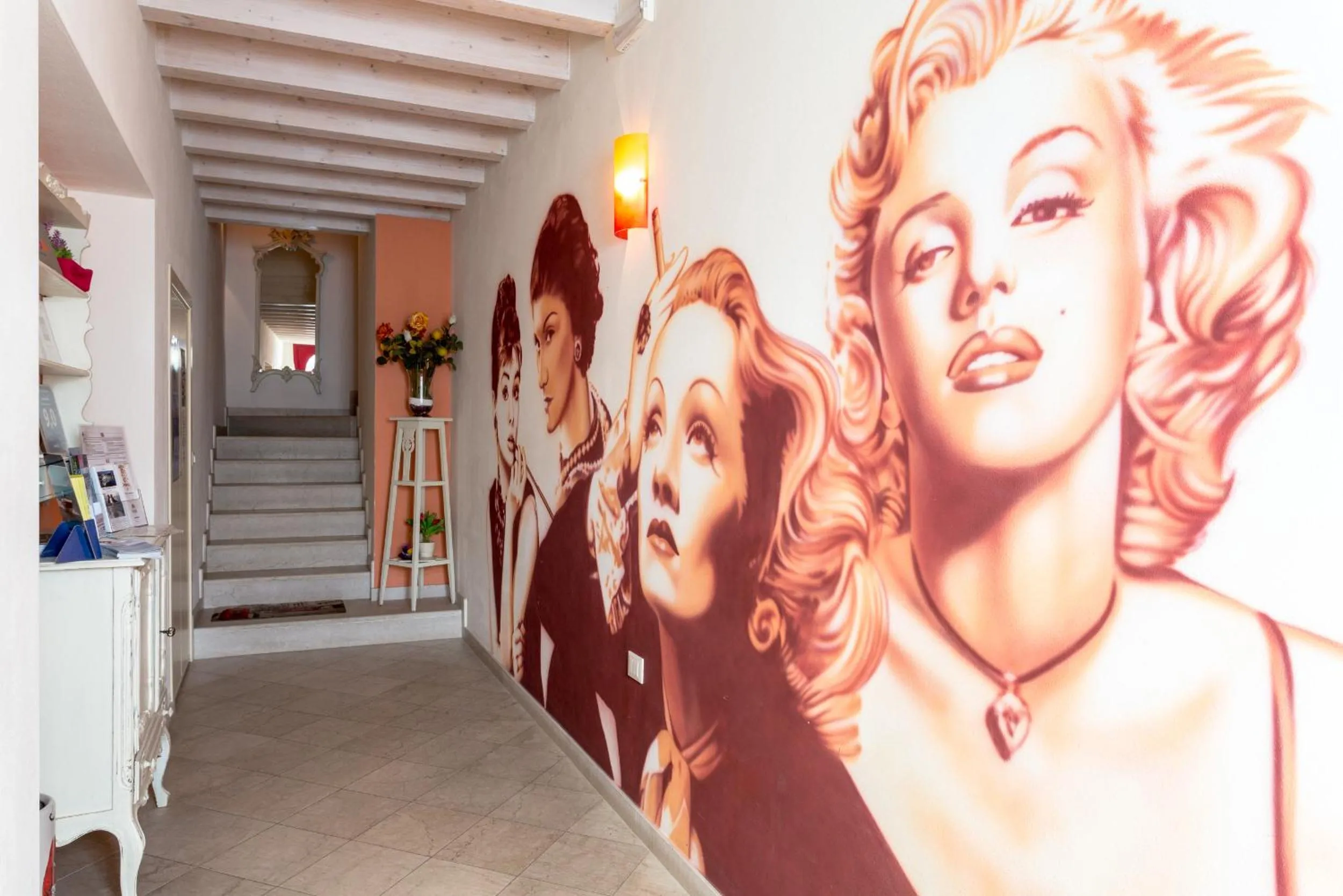 Facade/entrance in Le Rêve - Lake view rooms