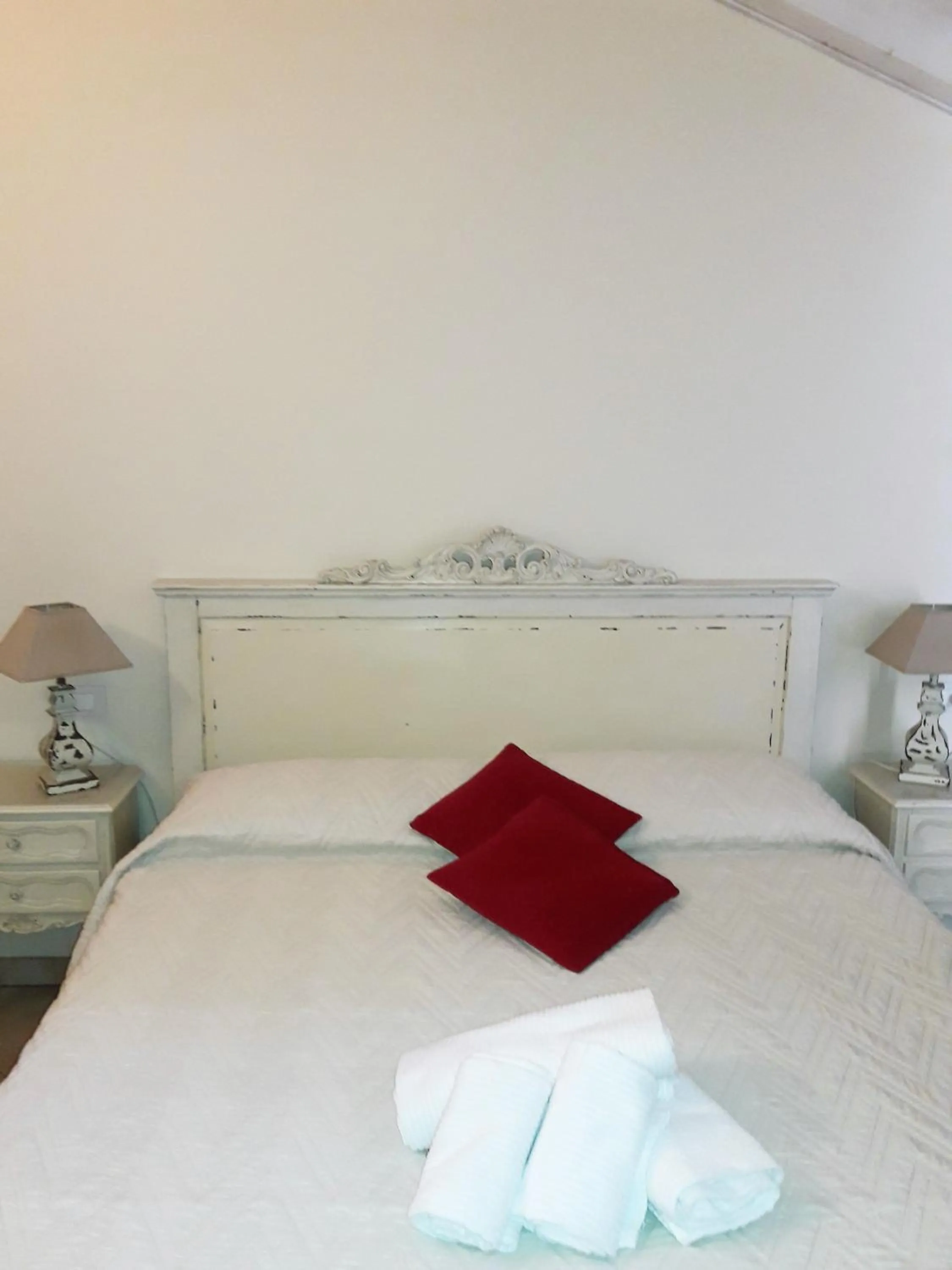 Bed in Le Rêve - Lake view rooms