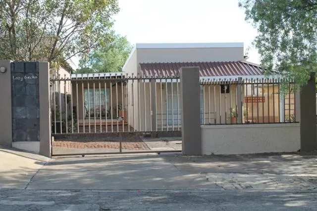 Lazy Gecko Accommodation