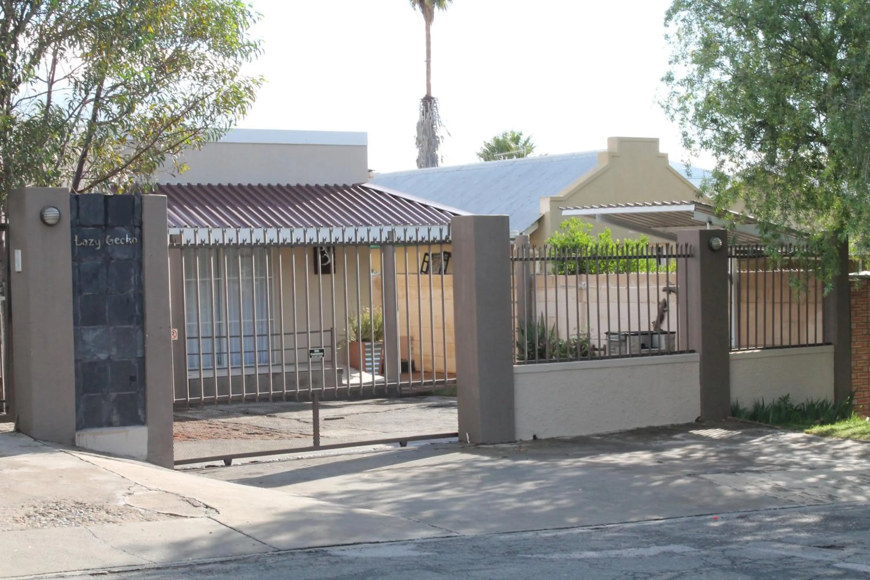 Lazy Gecko Accommodation