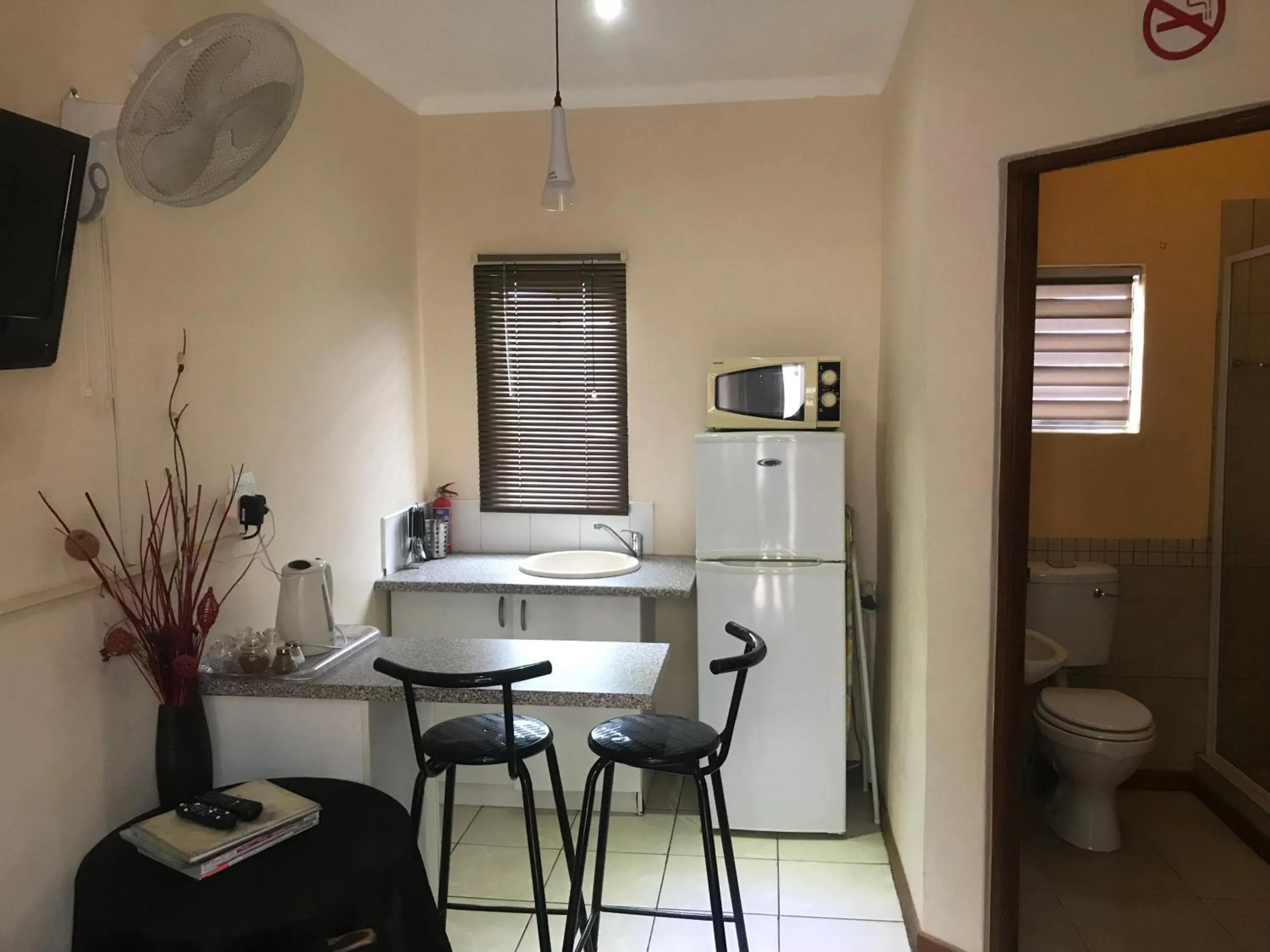 Lazy Gecko Accommodation