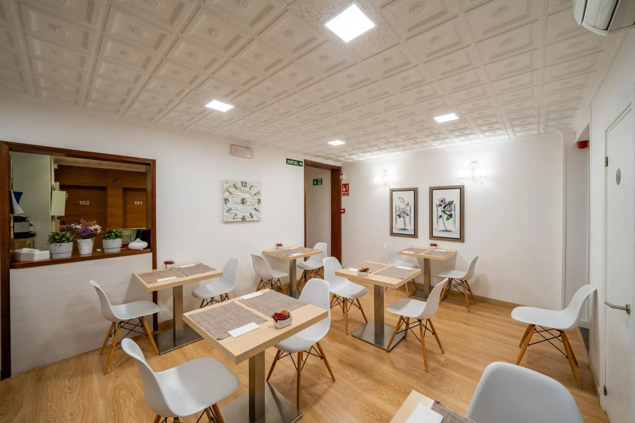 Breakfast in Hostal Menurka