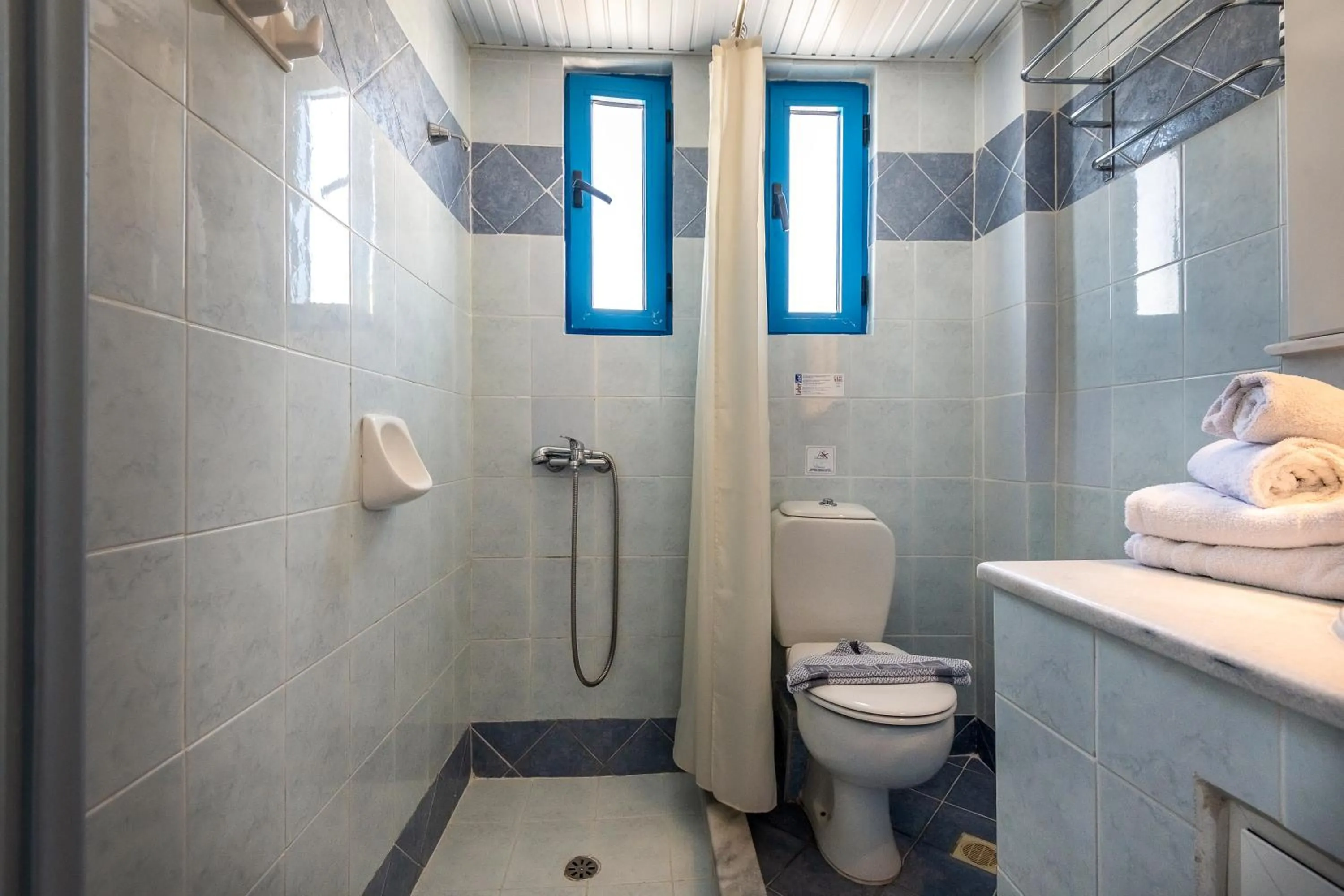 Shower in Kalimera Mare