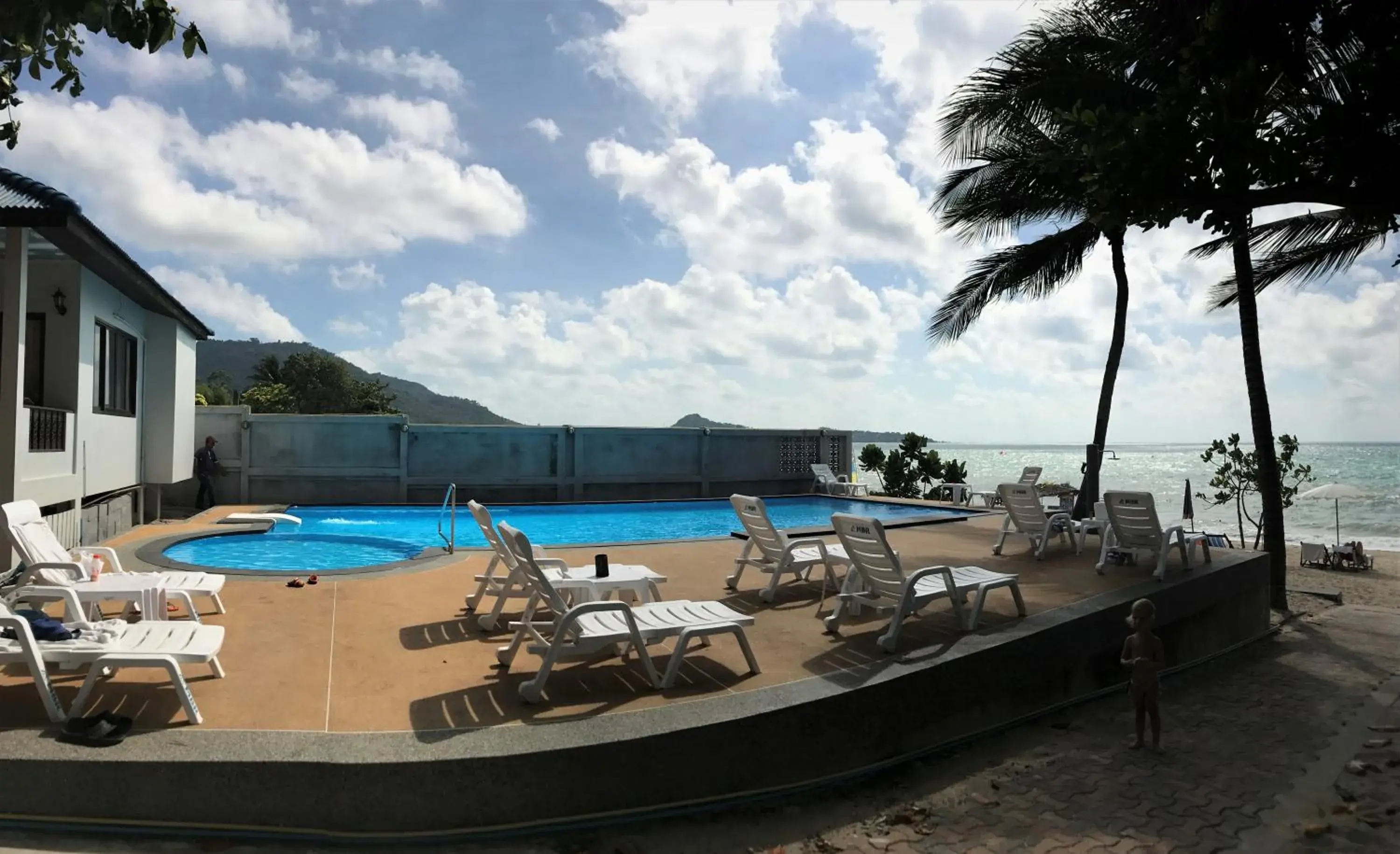Swimming pool in Marina Beach Resort - SHA Extra Plus Swimming pool in Marina Beach Resort - SHA Extra Plus
