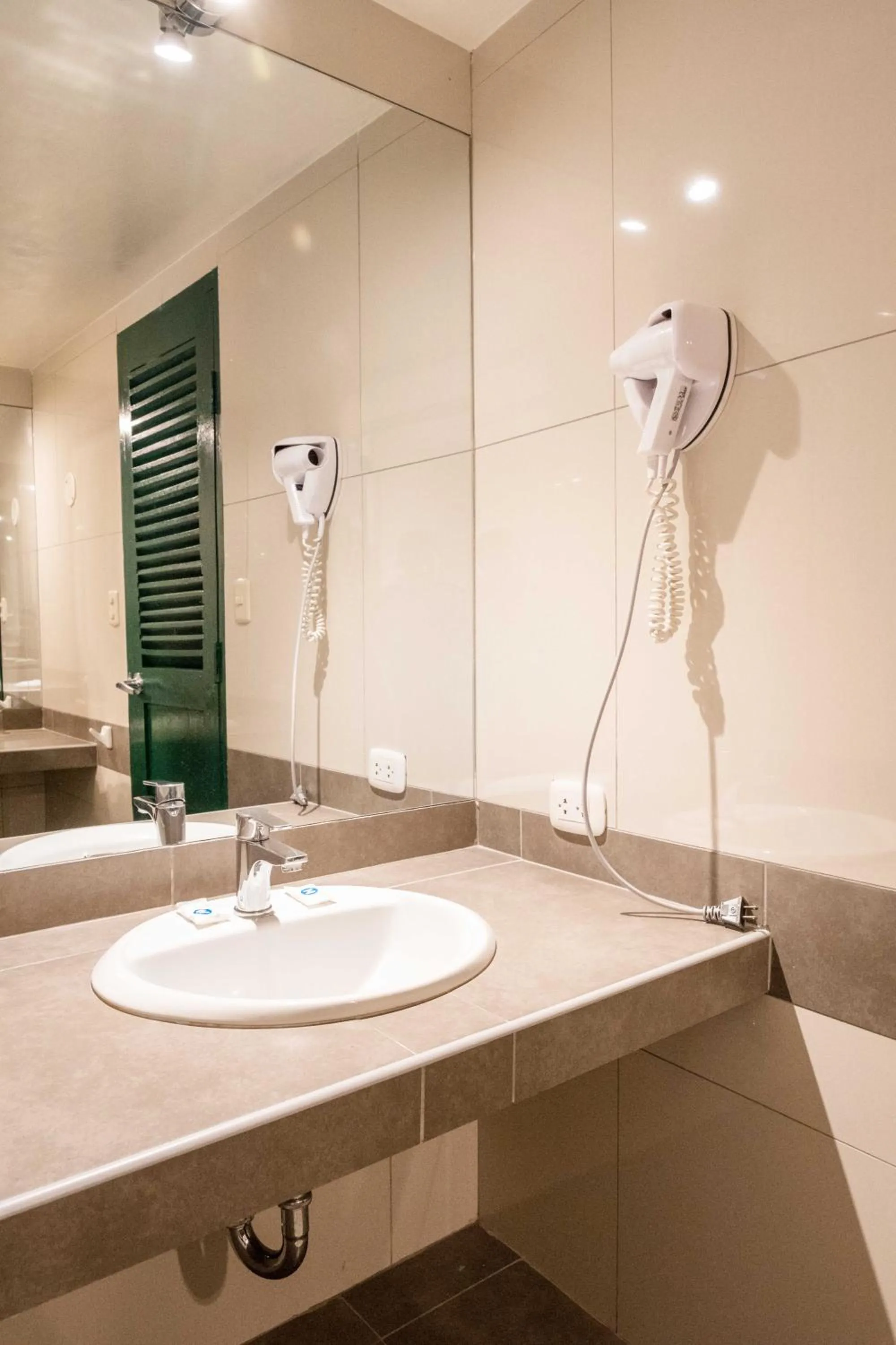 Bathroom in Hostal Corihuasi