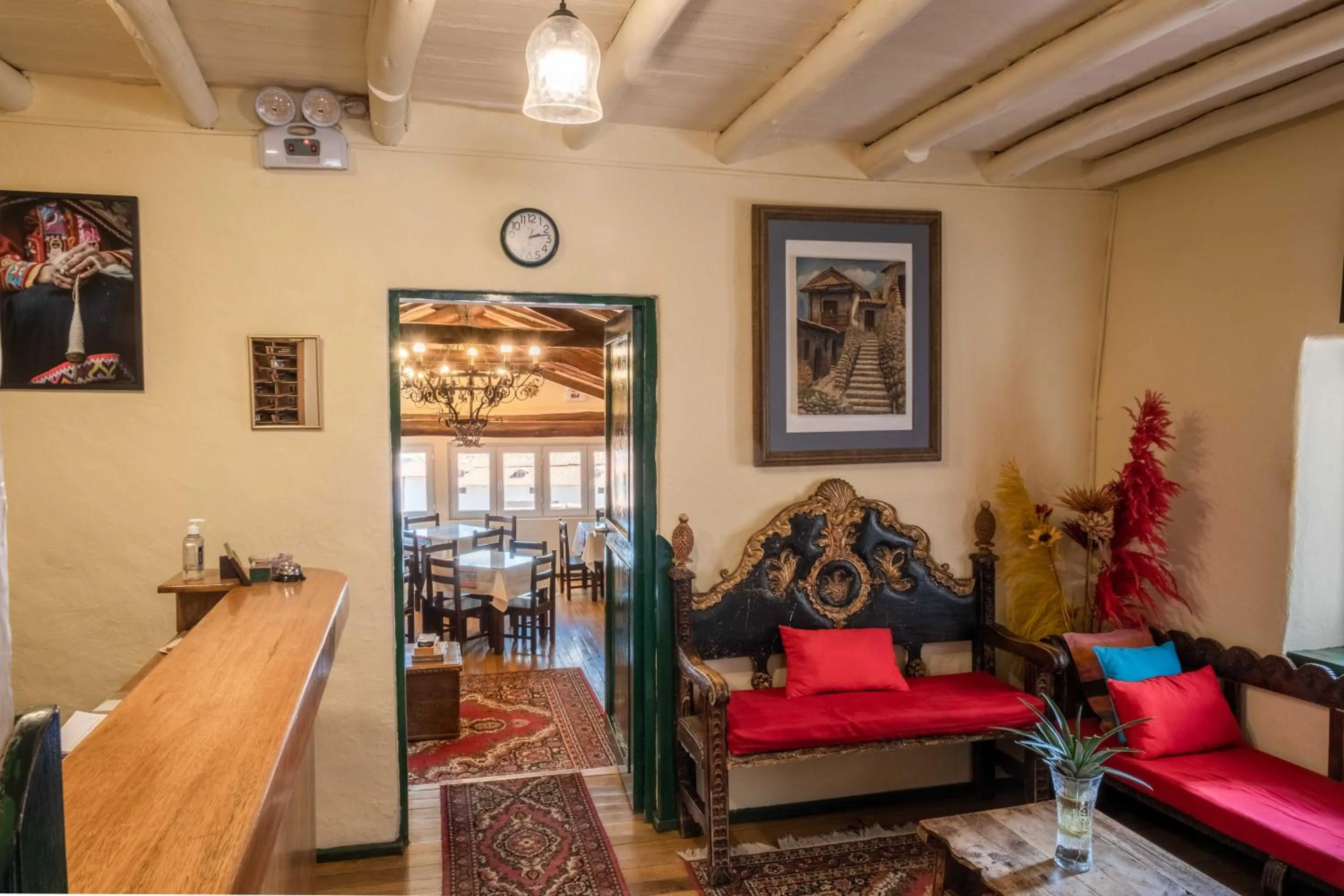 Living room in Hostal Corihuasi