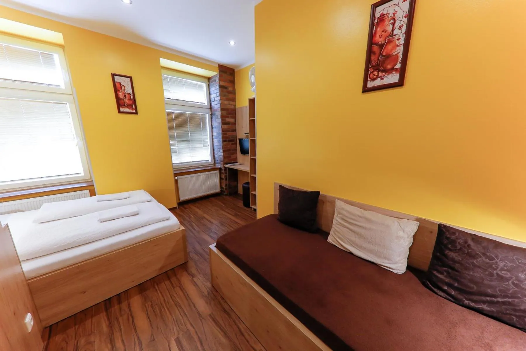 Bed in Do Step Inn Home - Hotel & Hostel