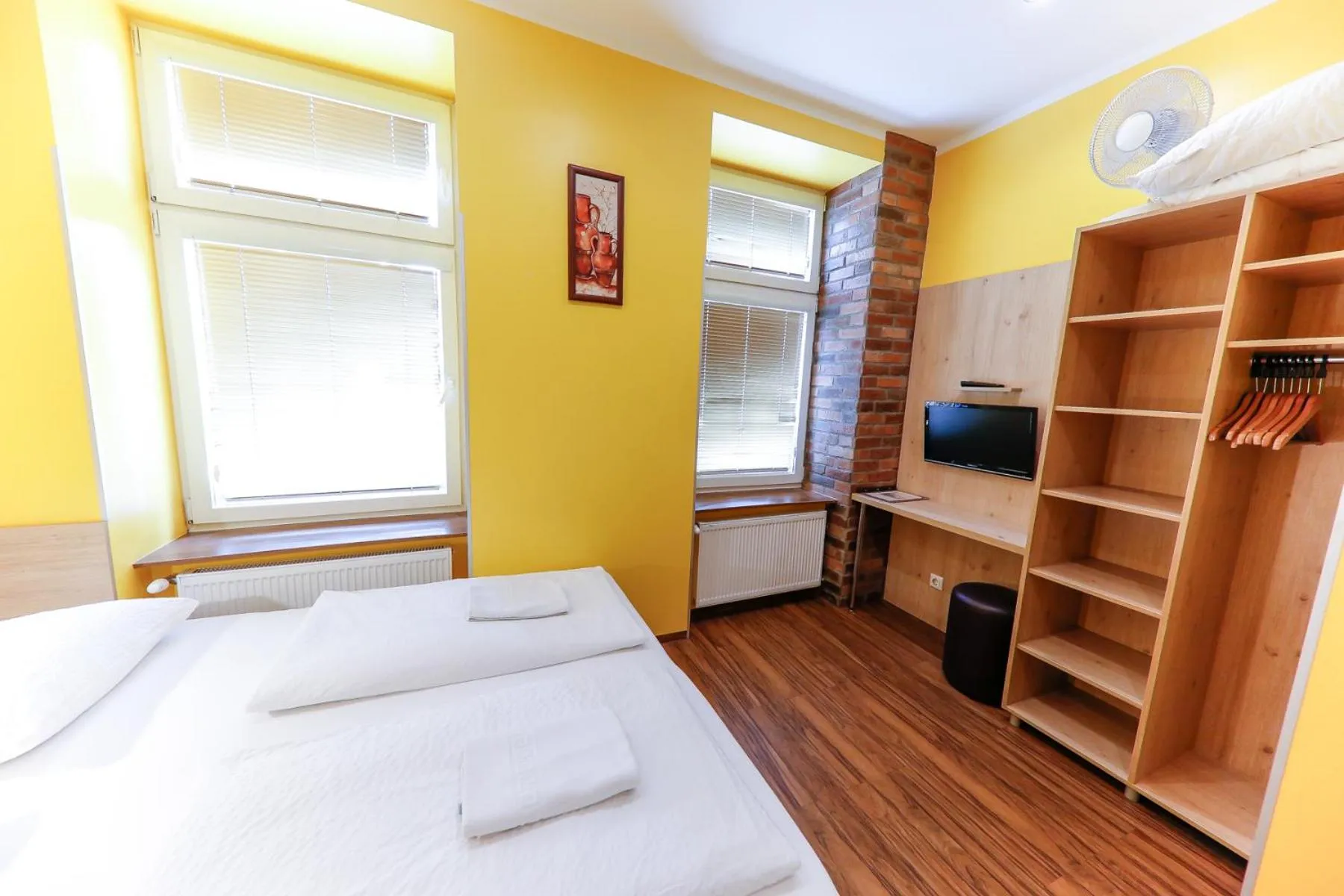 Bed in Do Step Inn Home - Hotel & Hostel