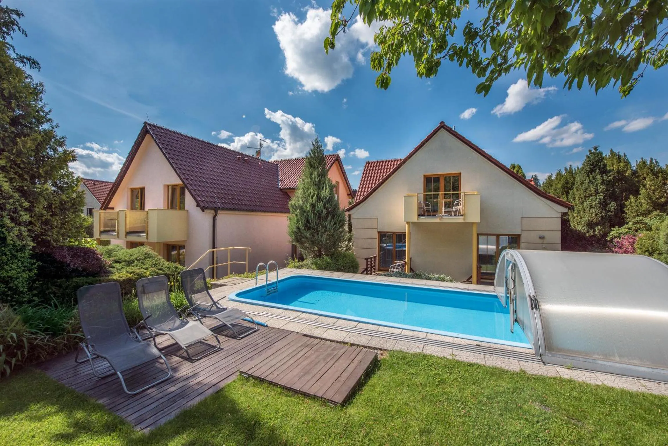 Property building in Hotel Garni Pod Skalkou