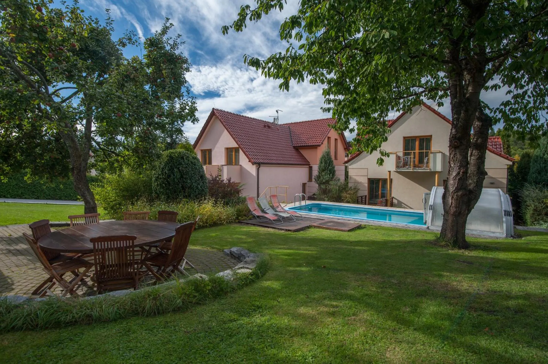 Property building in Hotel Garni Pod Skalkou