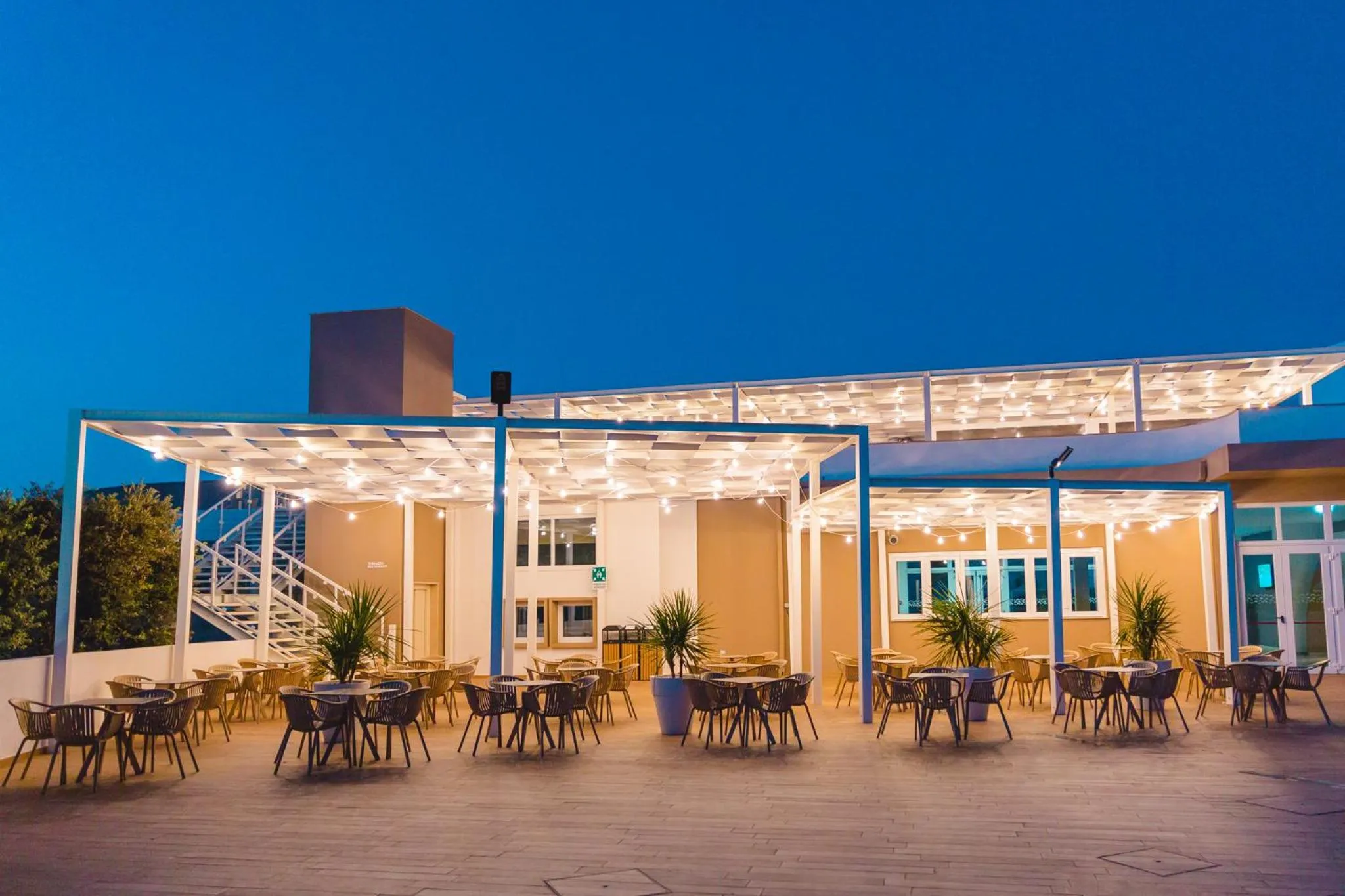 Property building in Torre Cintola Greenblu Sea Emotions