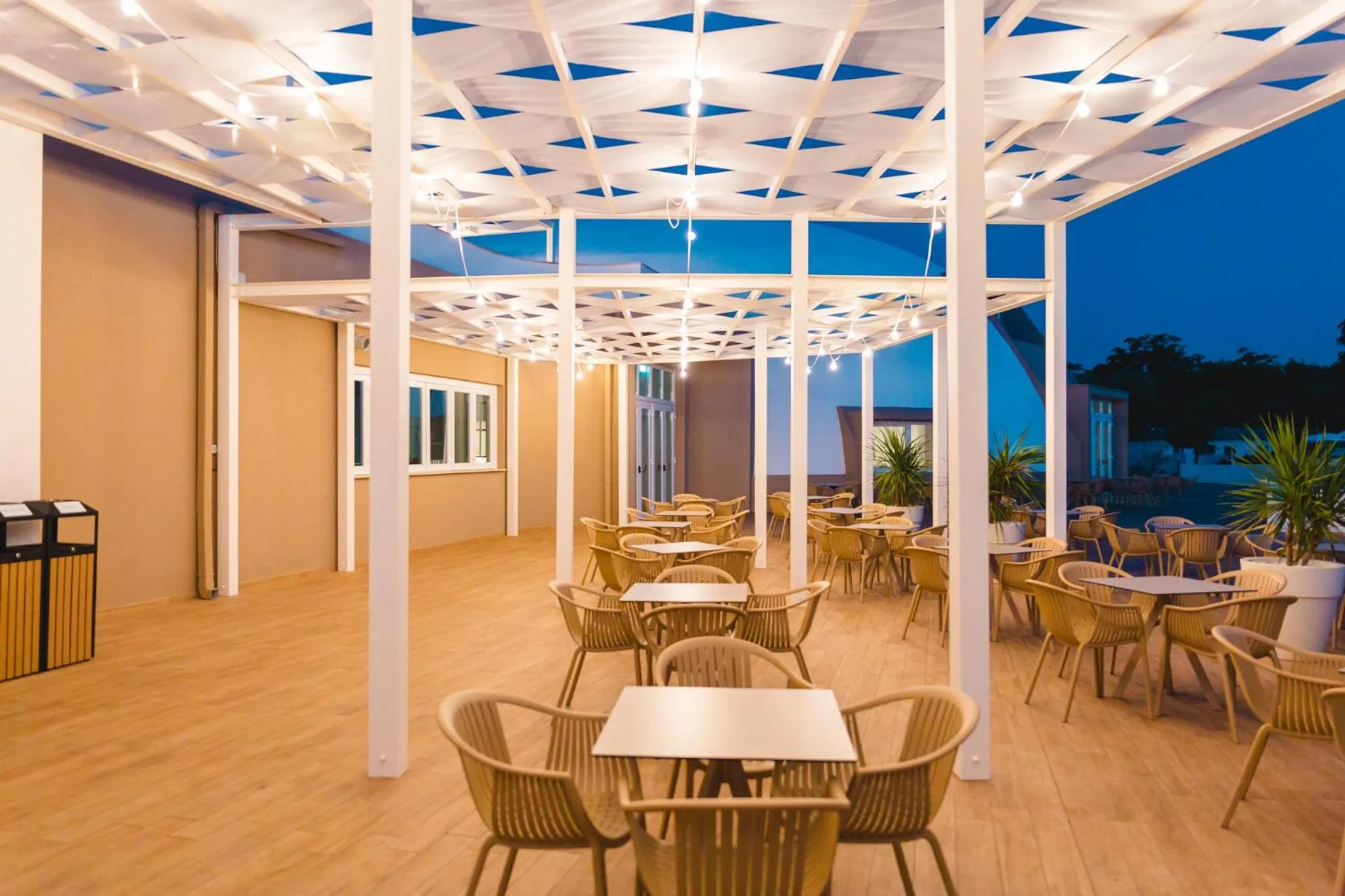 Property building in Torre Cintola Greenblu Sea Emotions