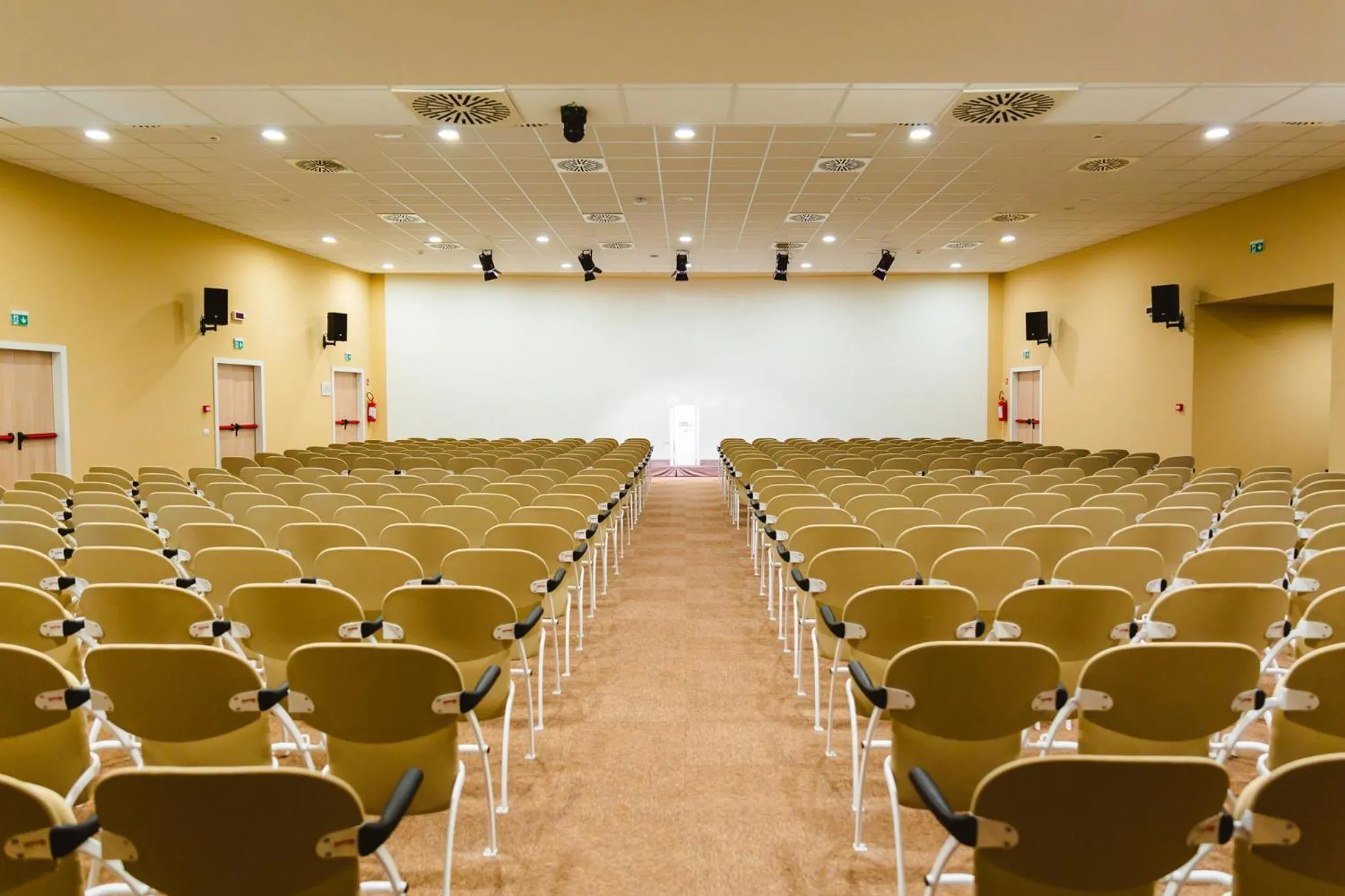 Meeting/conference room in Torre Cintola Greenblu Sea Emotions