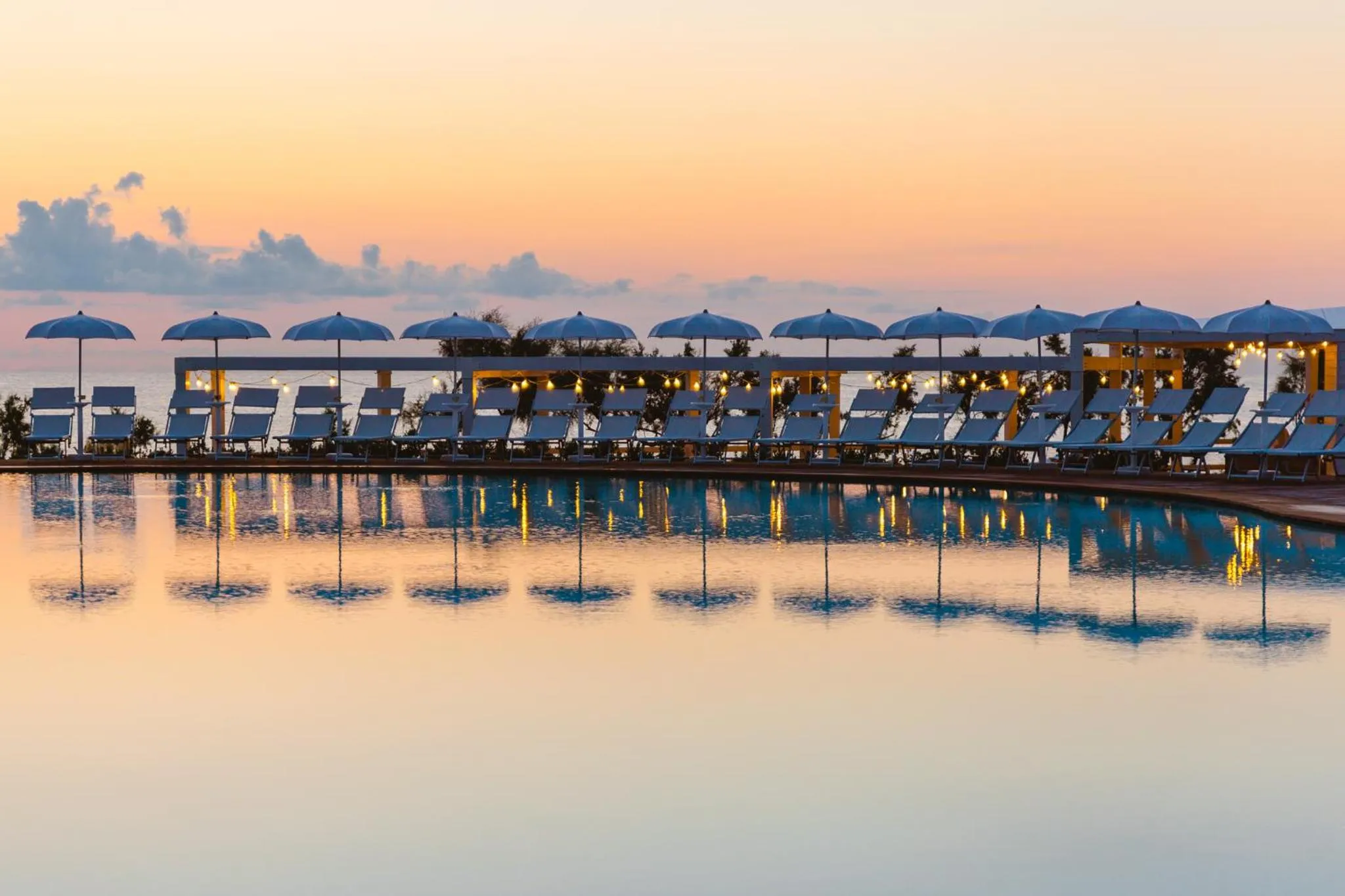 Property building in Torre Cintola Greenblu Sea Emotions