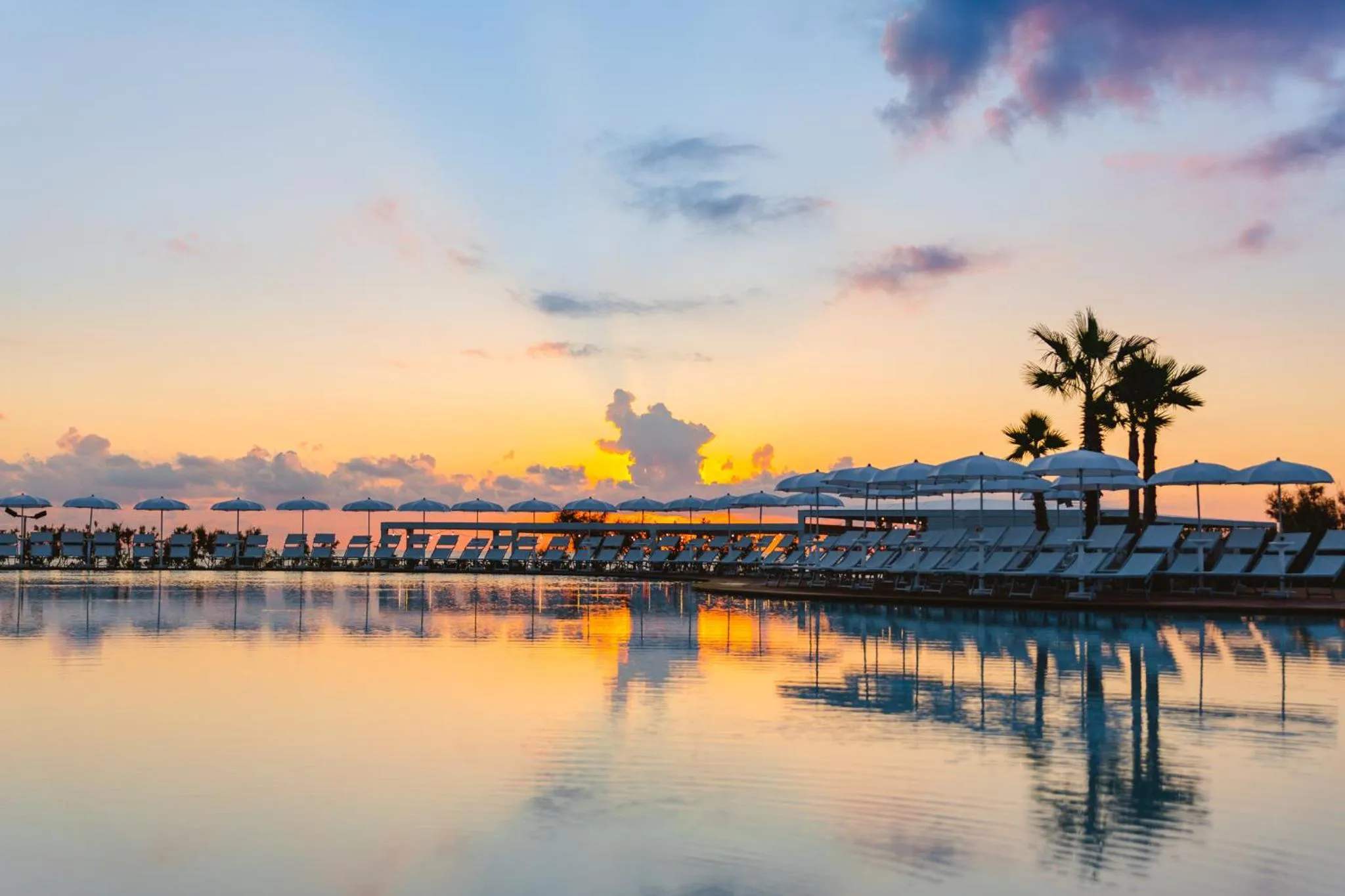 Property building in Torre Cintola Greenblu Sea Emotions