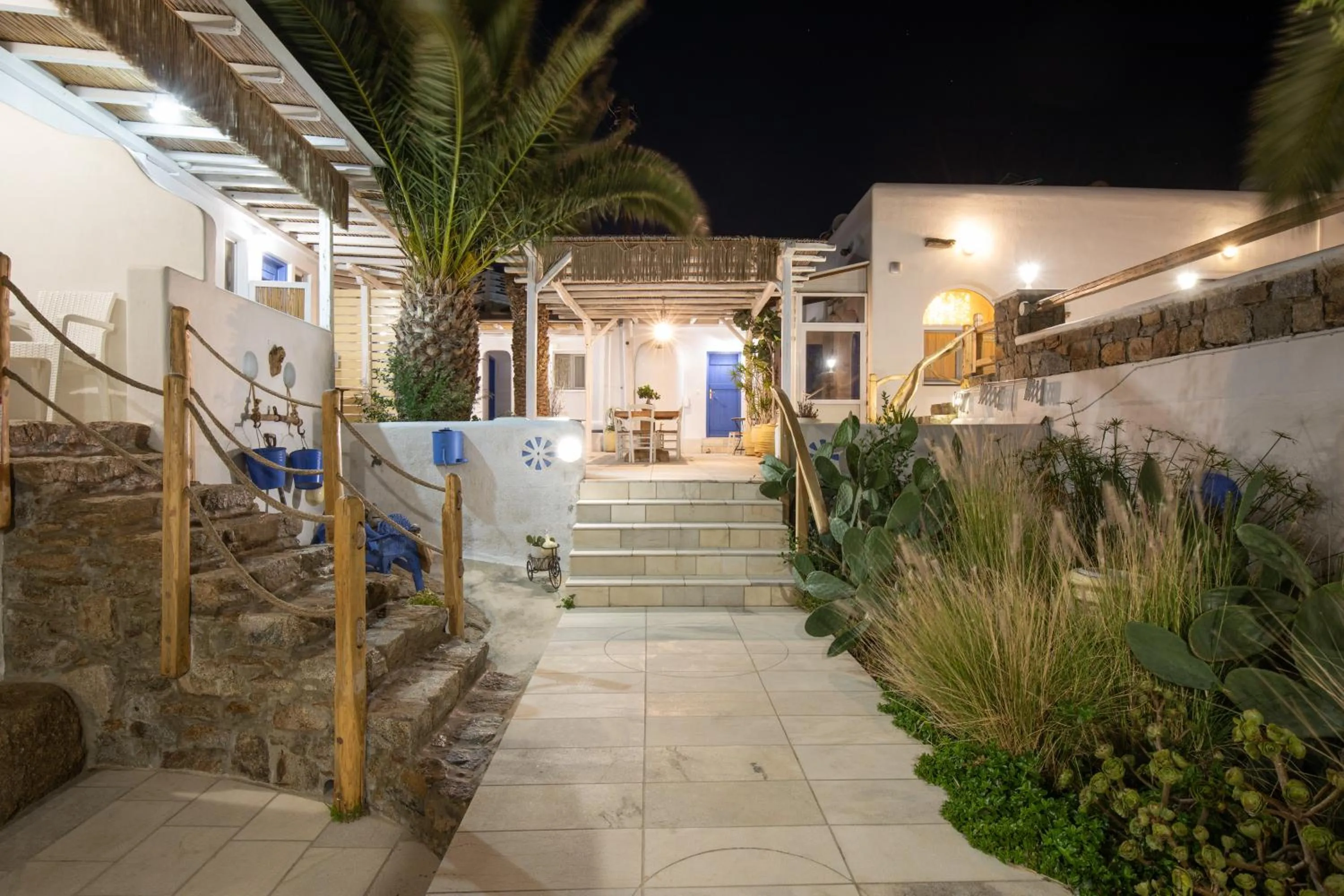 Alexandros Mykonos