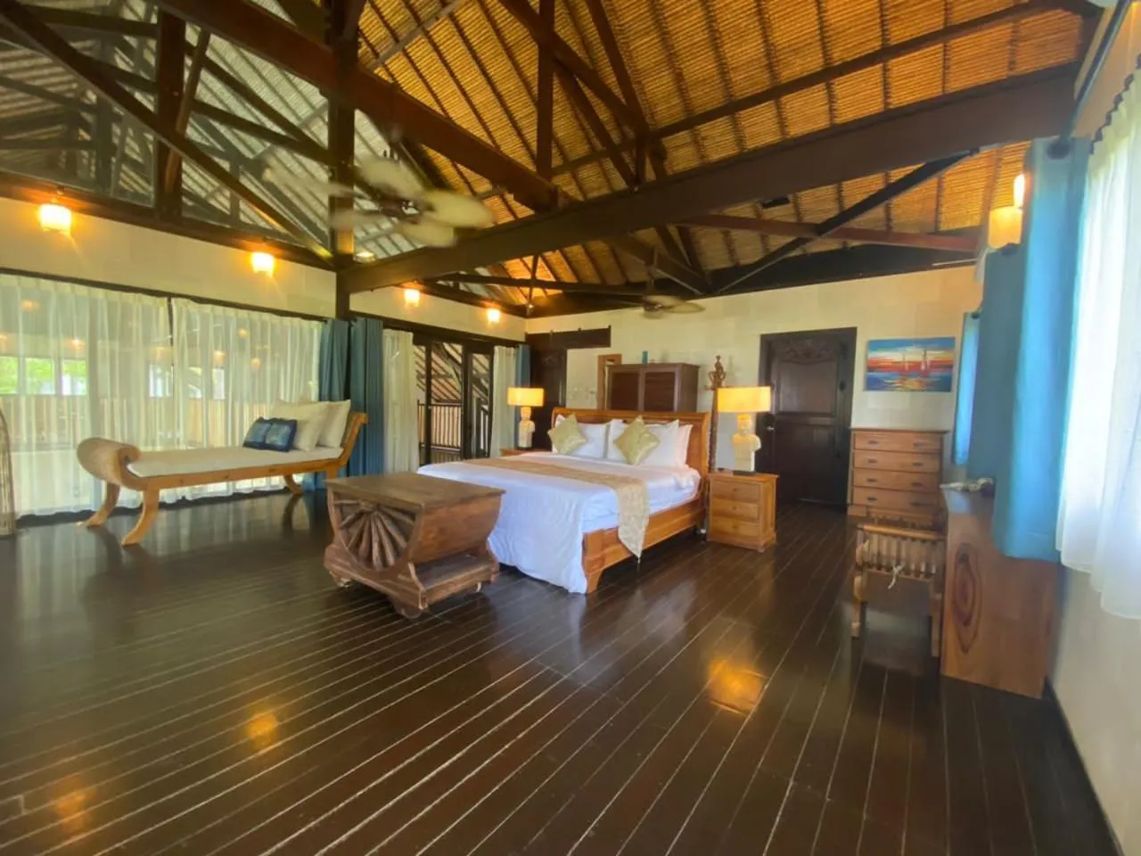 Bed in Kudat Riviera Exclusive Beach Villas