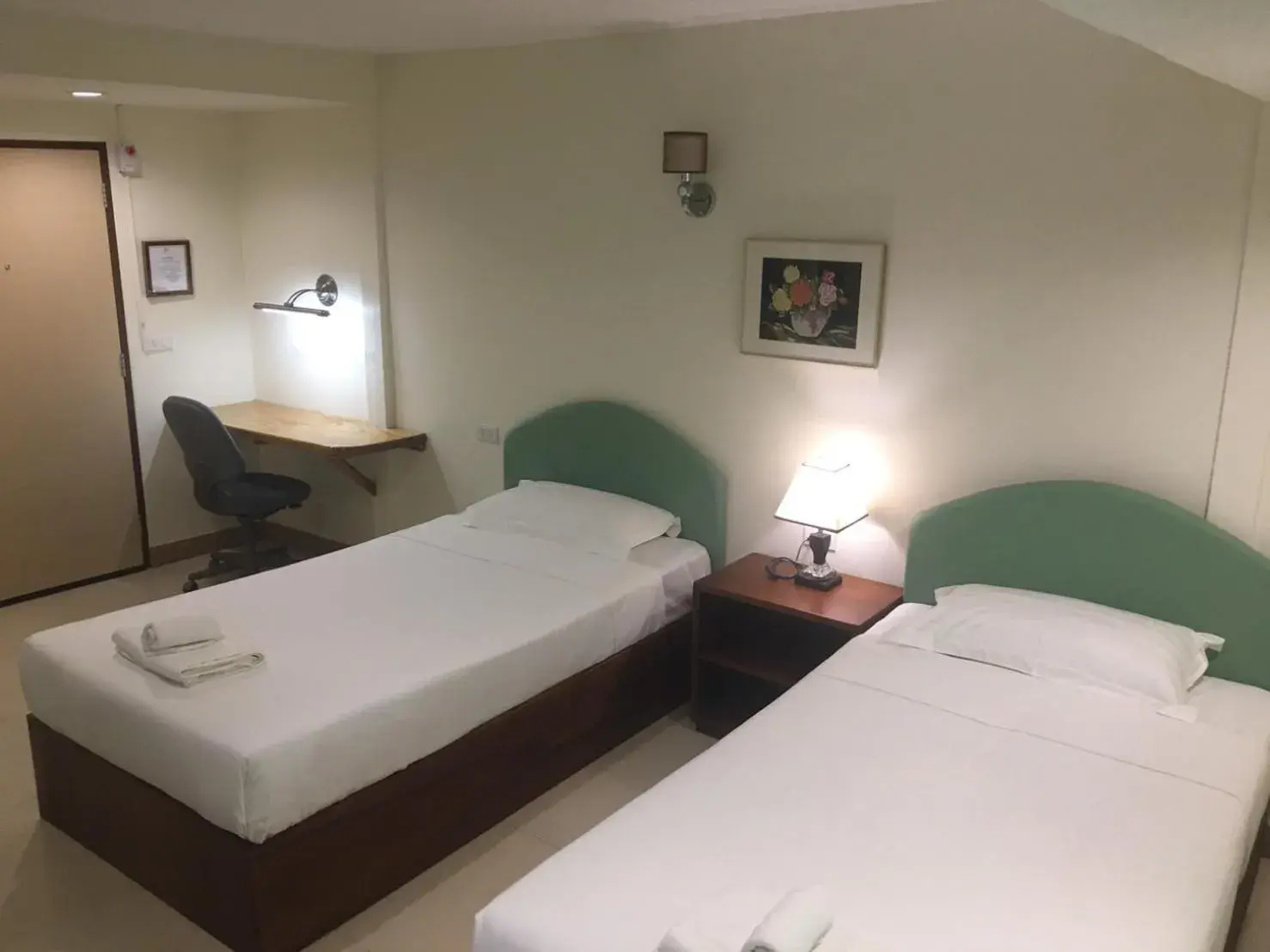 Standard Twin Room in Mamaungpaa Hill resort Standard Twin Room in Mamaungpaa Hill resort