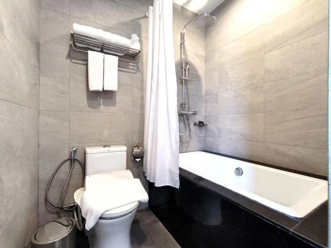 Bathroom in The View Serviced Residence 豪景日式酒店公寓 Bathroom in The View Serviced Residence 豪景日式酒店公寓