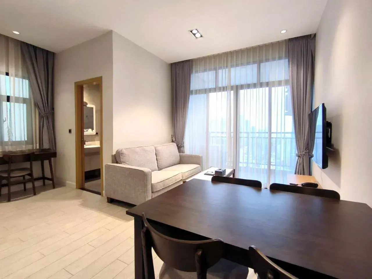 Living room in The View Serviced Residence 豪景日式酒店公寓 Living room in The View Serviced Residence 豪景日式酒店公寓
