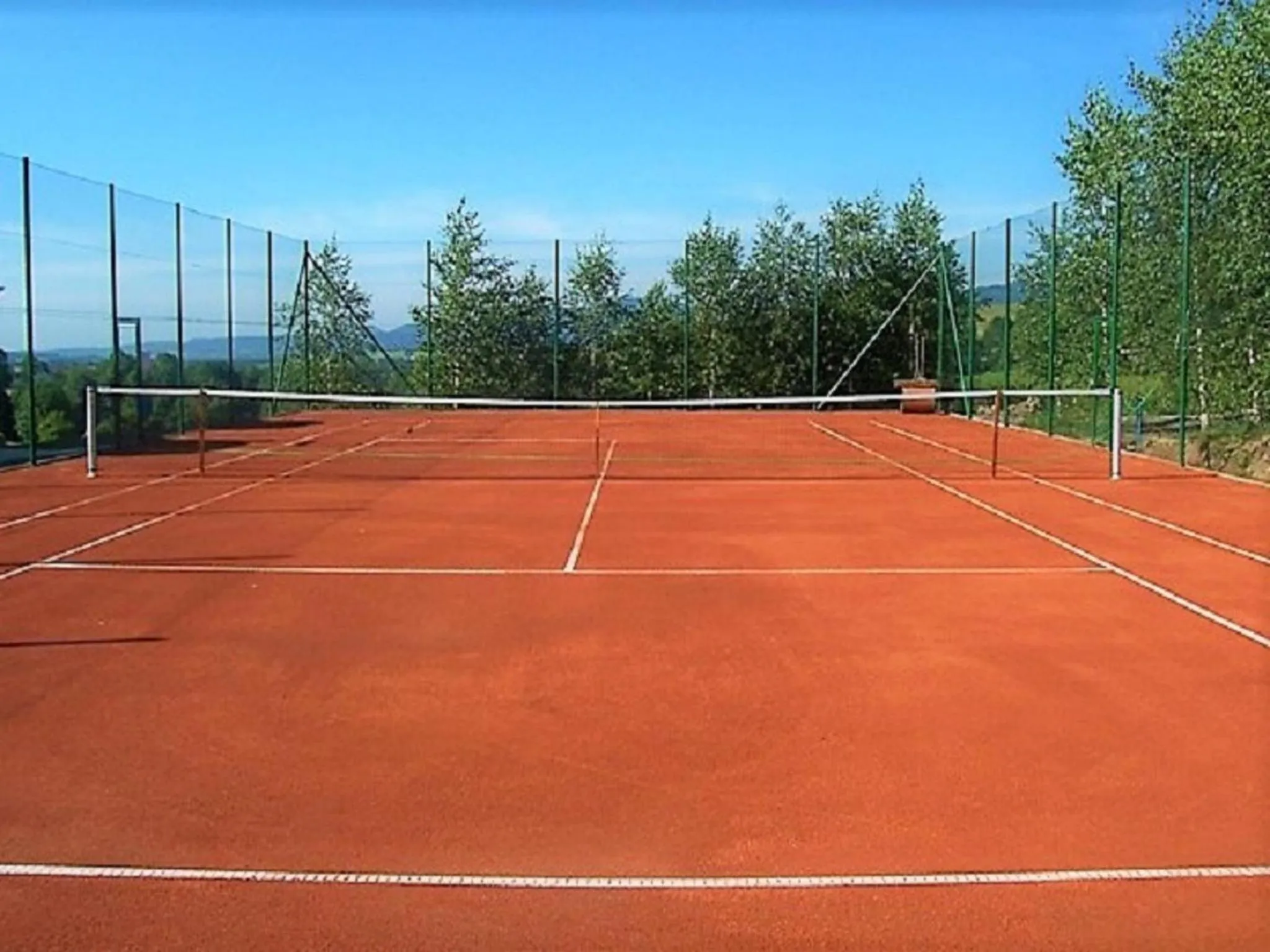 Tennis court in Hotel Admiral