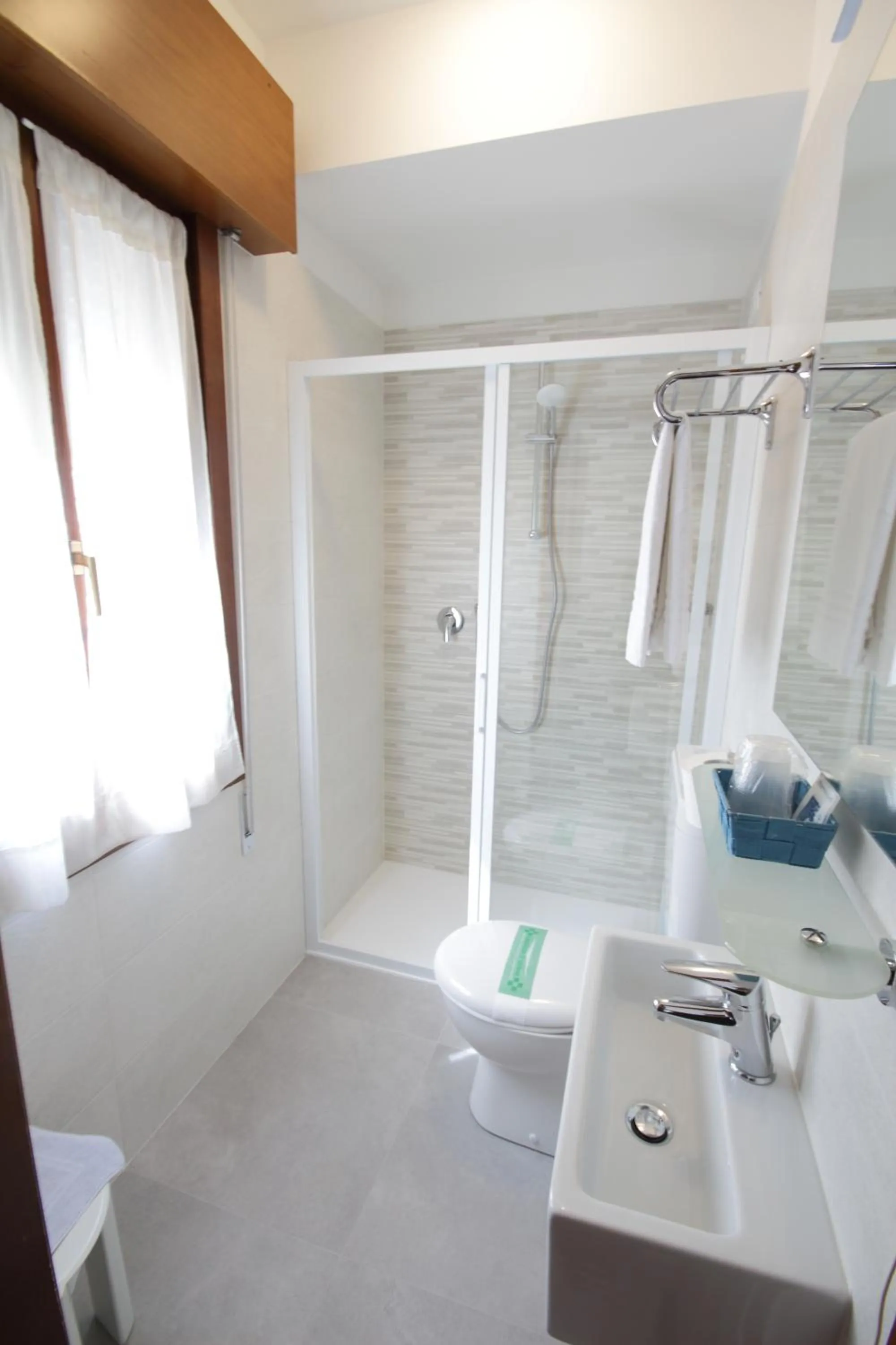 Bathroom in Hotel Serenella