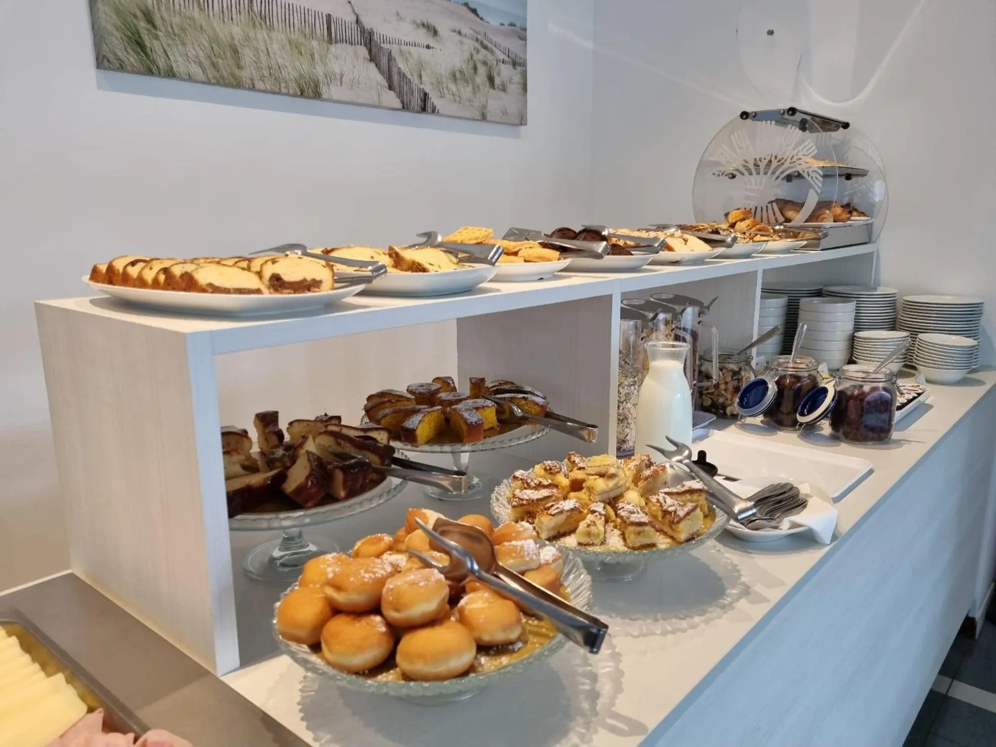 Buffet breakfast in Hotel Serenella