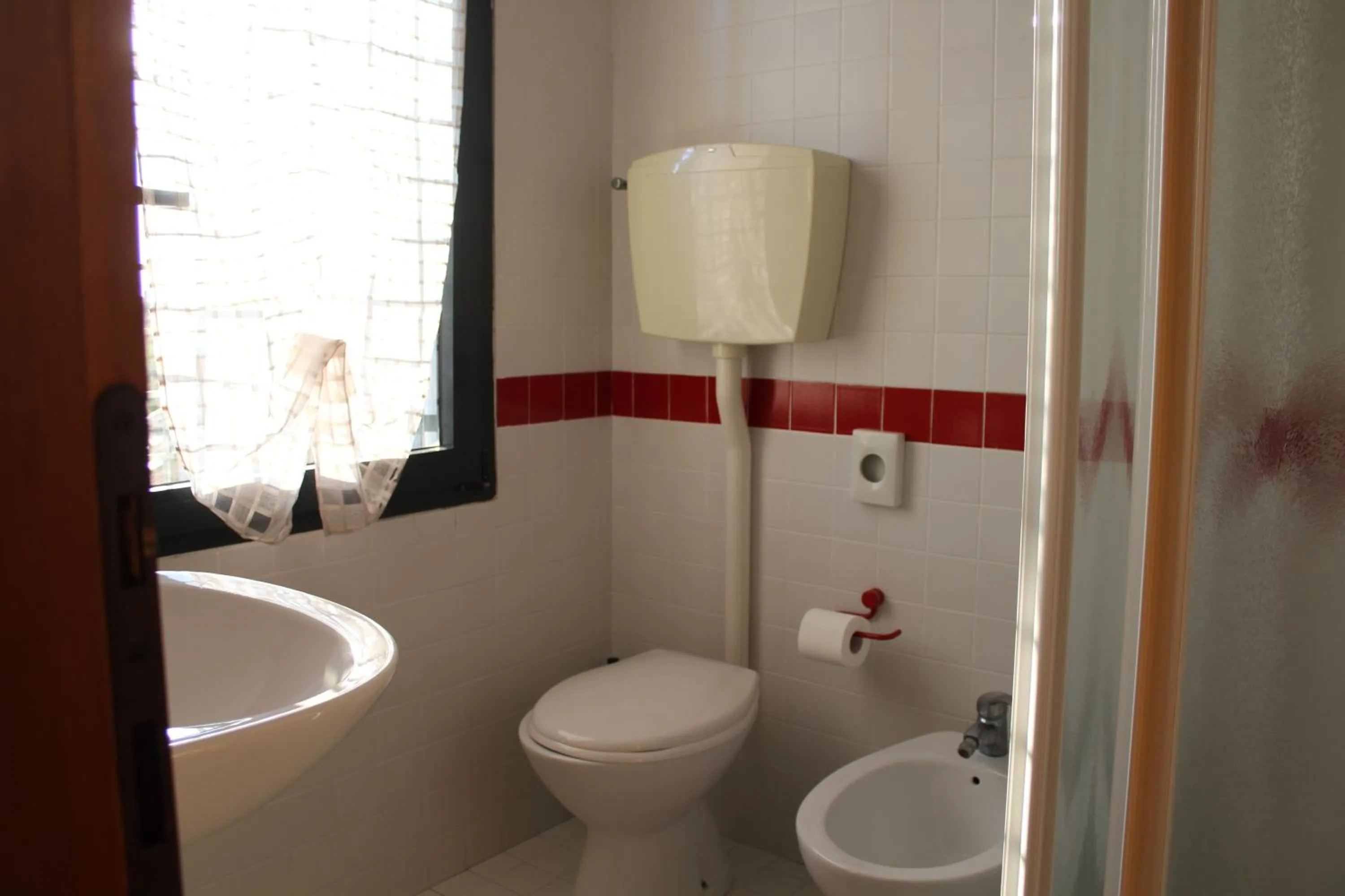 Bathroom in Hotel Serenella