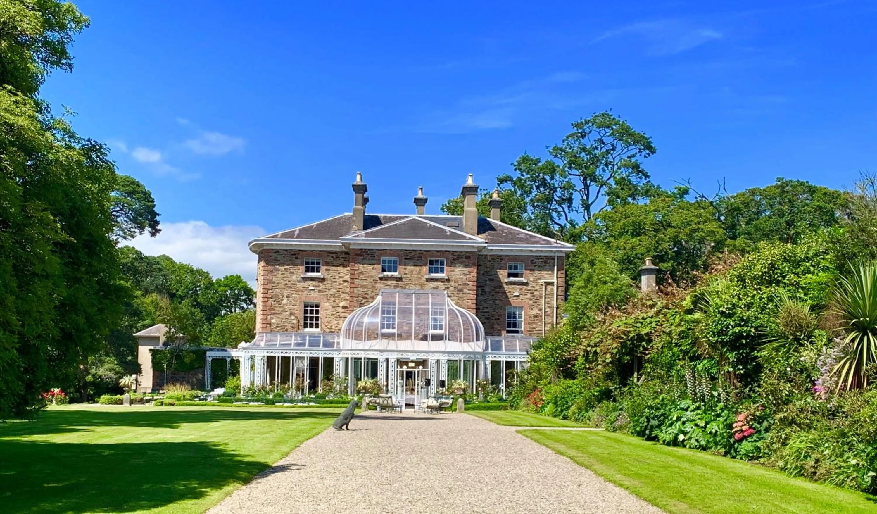 Property building in Marlfield House Hotel Relais et Chateaux