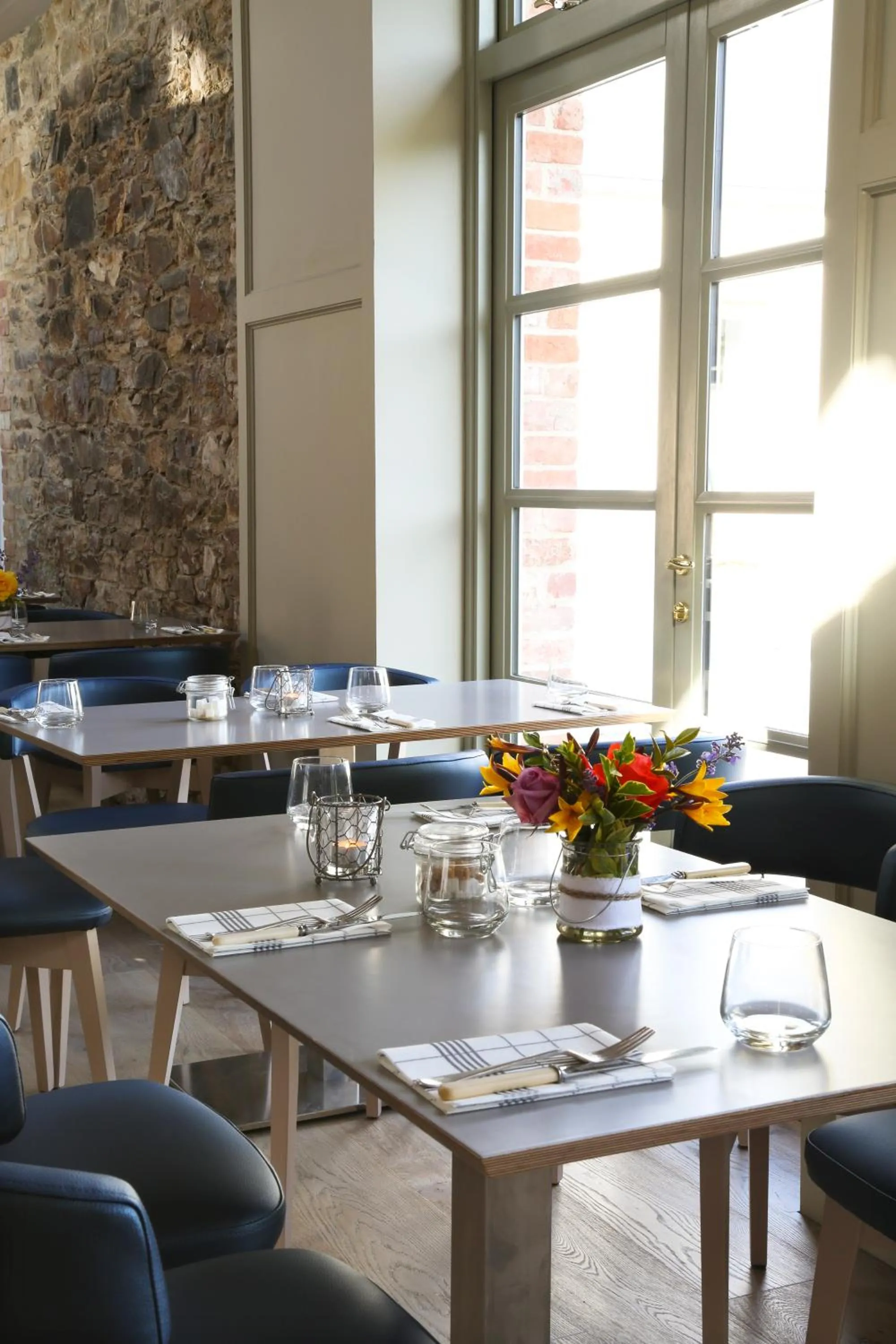 Restaurant/places to eat in Marlfield House Hotel Relais et Chateaux