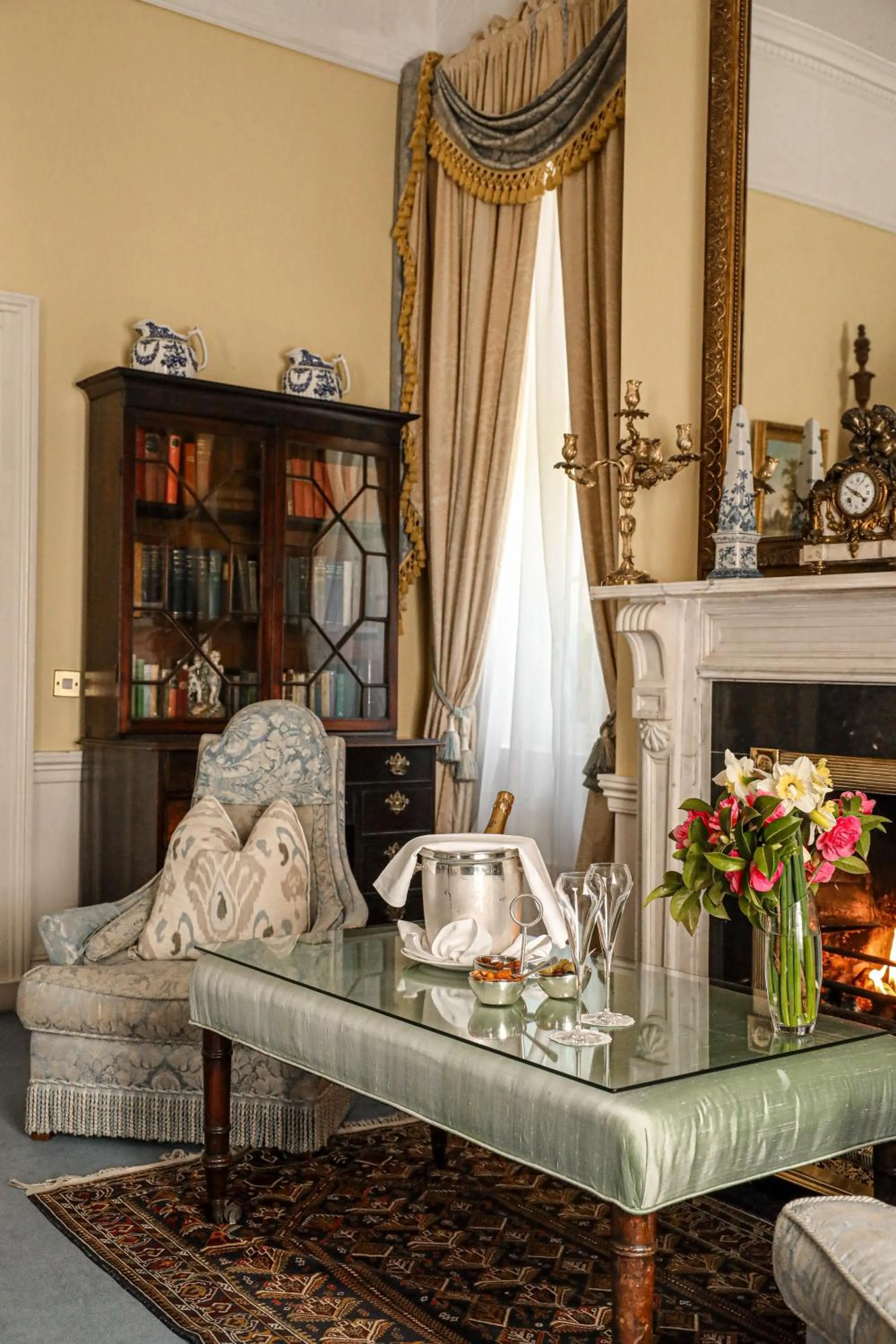 Seating area in Marlfield House Hotel Relais et Chateaux
