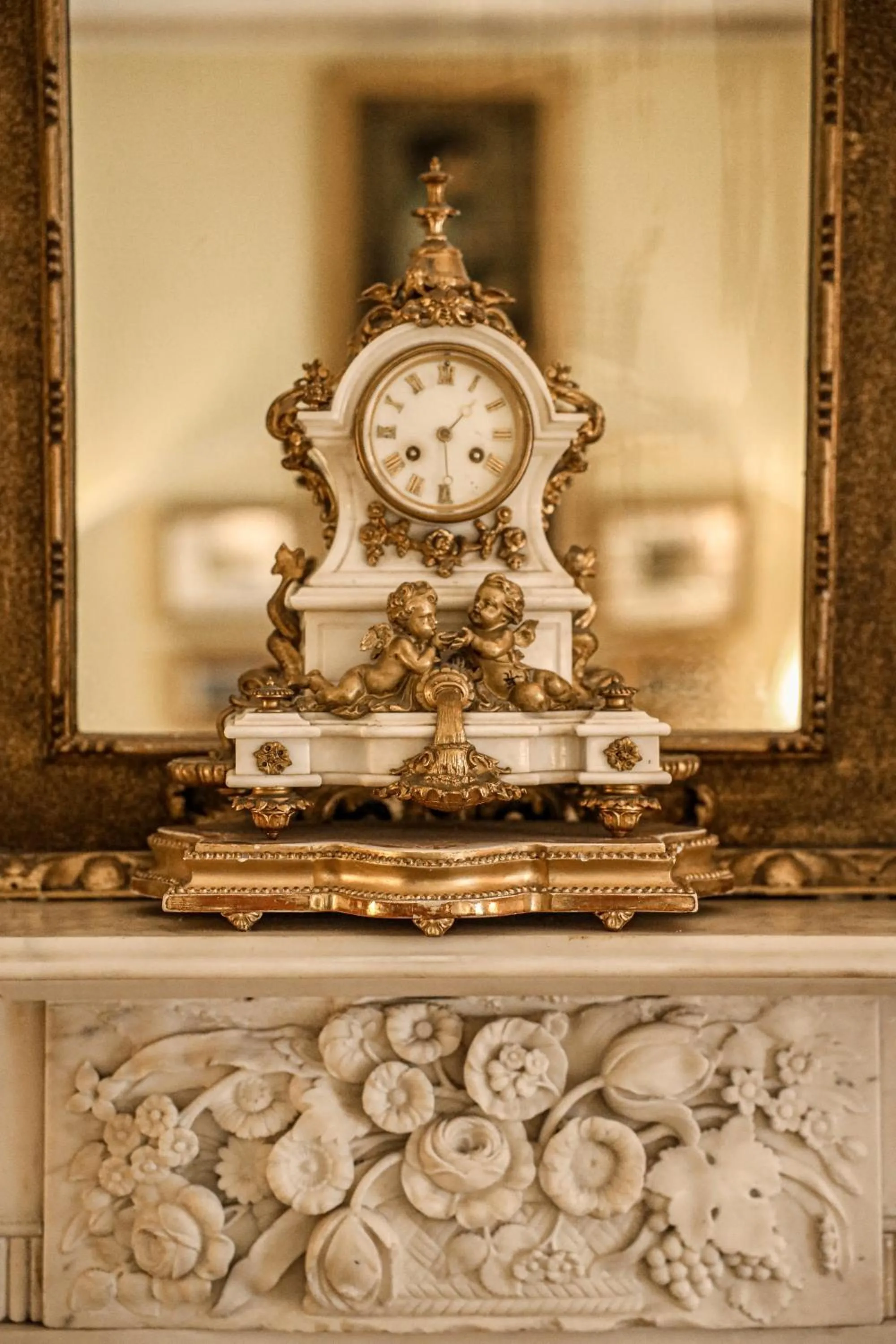 Decorative detail in Marlfield House Hotel Relais et Chateaux