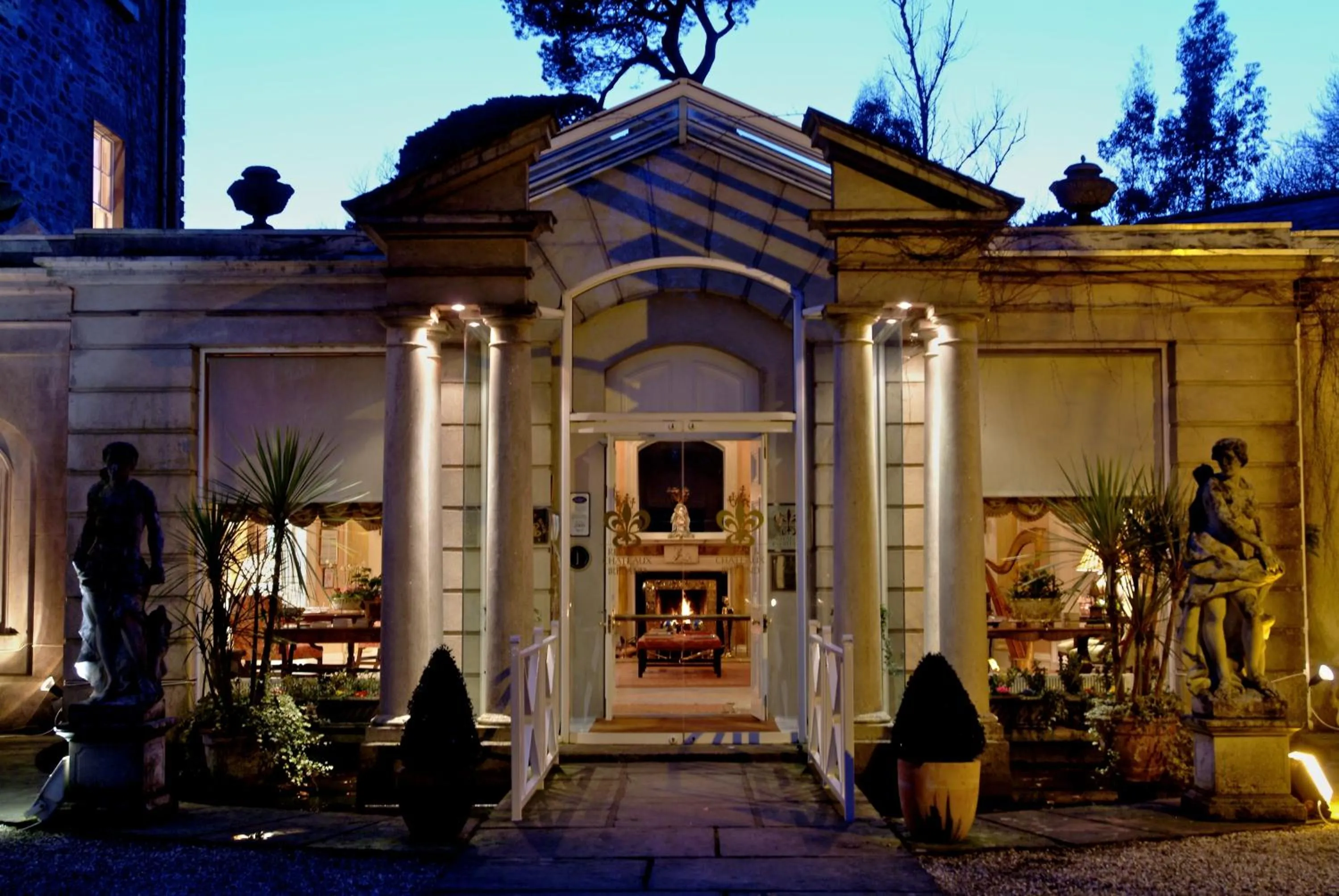 Facade/entrance in Marlfield House Hotel Relais et Chateaux