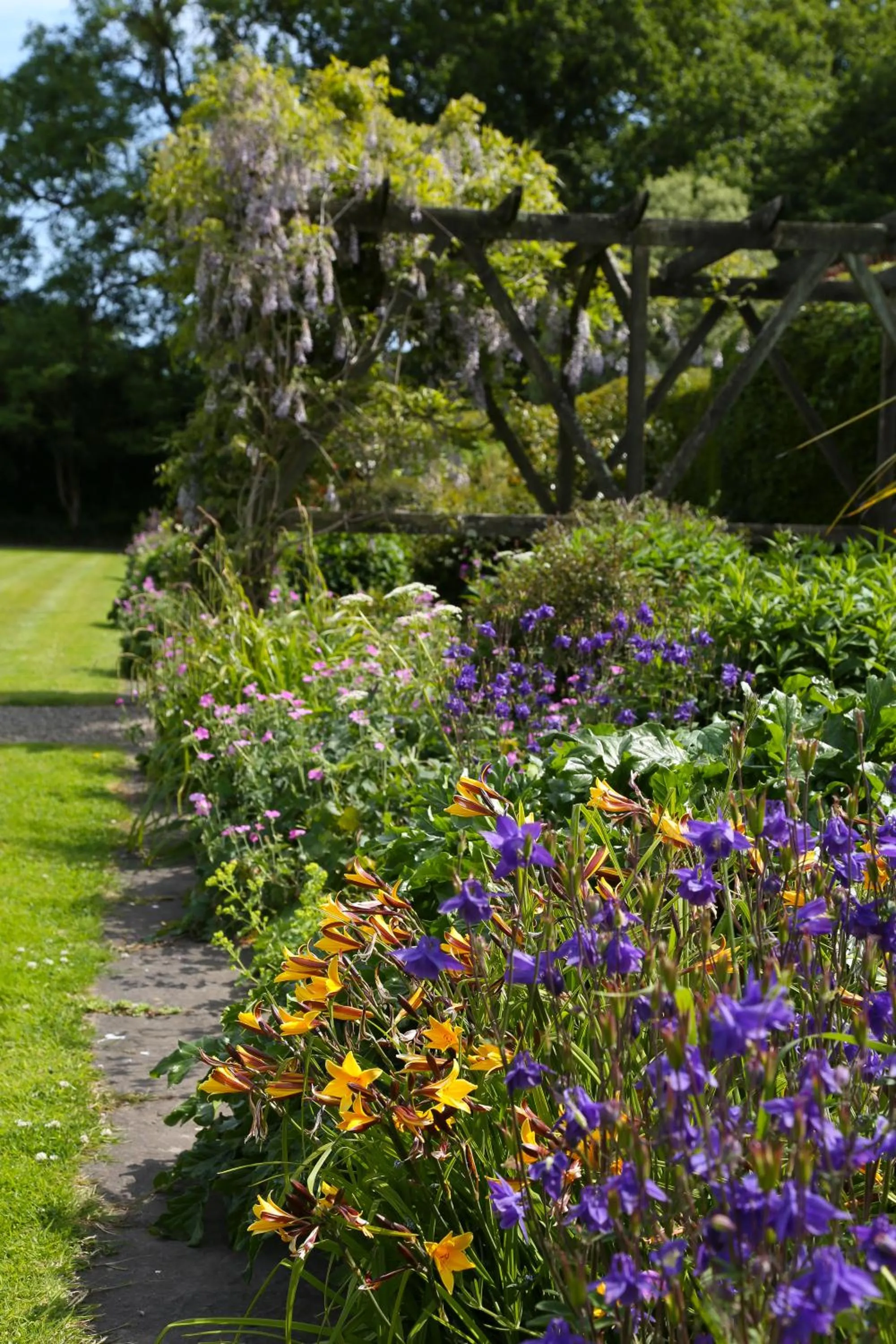Spring in Marlfield House Hotel Relais et Chateaux