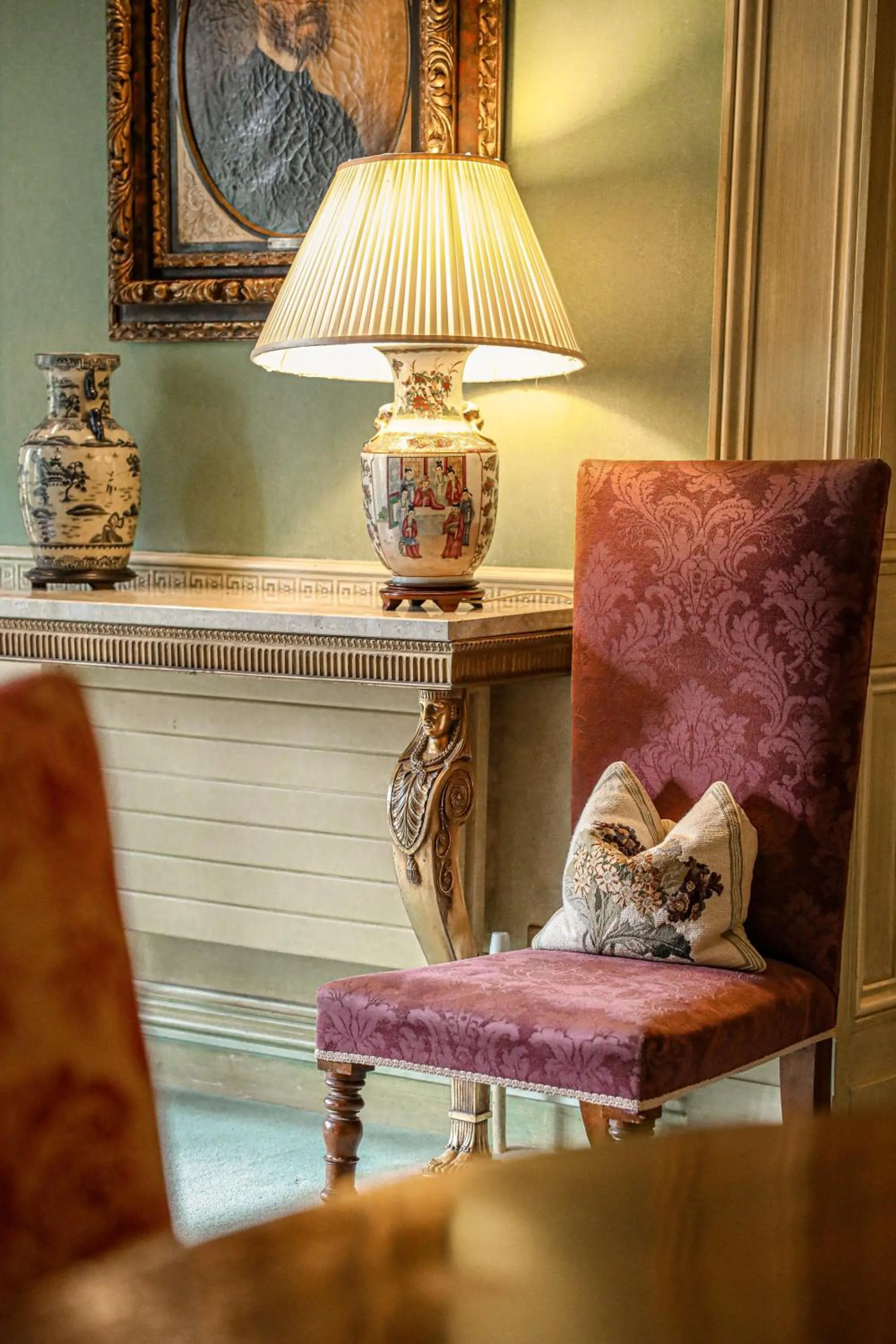 Decorative detail in Marlfield House Hotel Relais et Chateaux