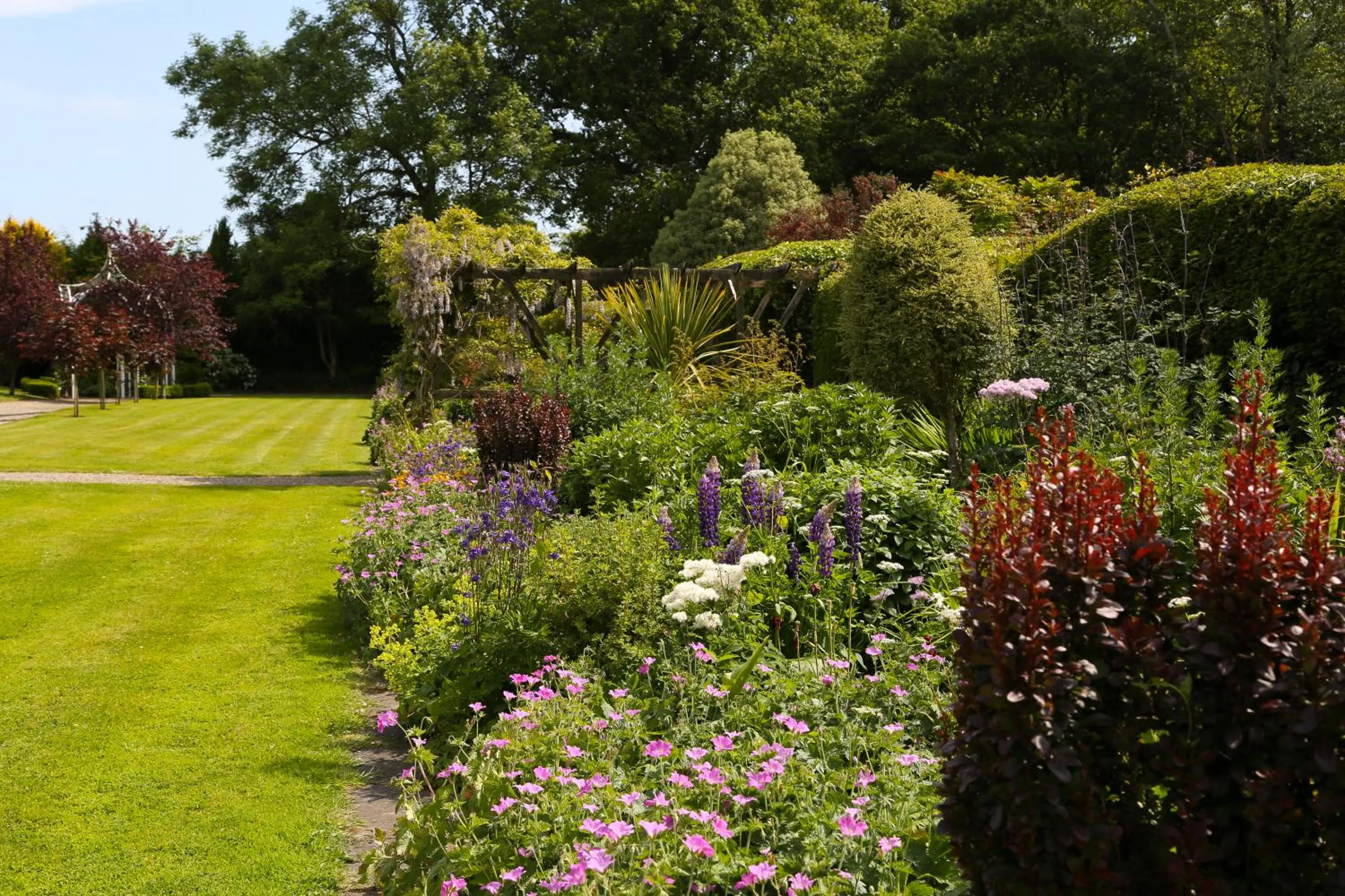Garden in Marlfield House Hotel Relais et Chateaux