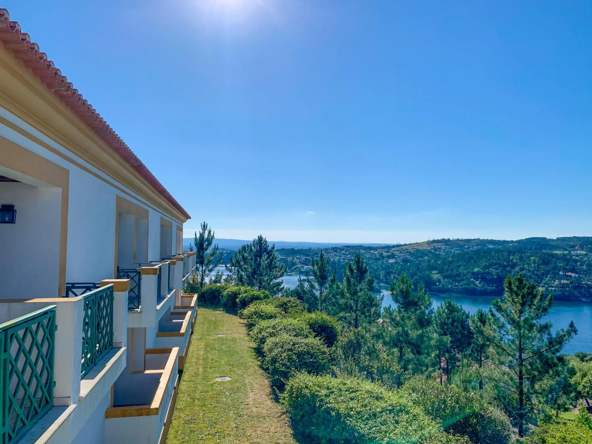 Facade/entrance in Hotel Segredos De Vale Manso