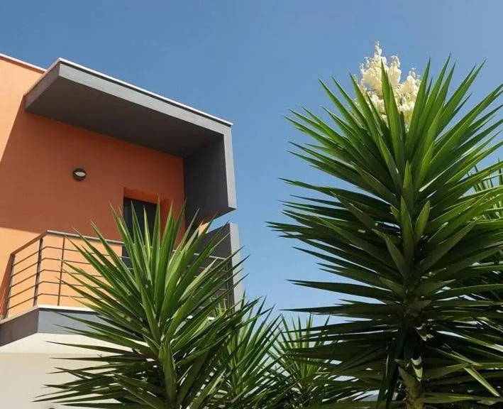 Property building in Casa Ceedina Bed And Breakfast & Beauty