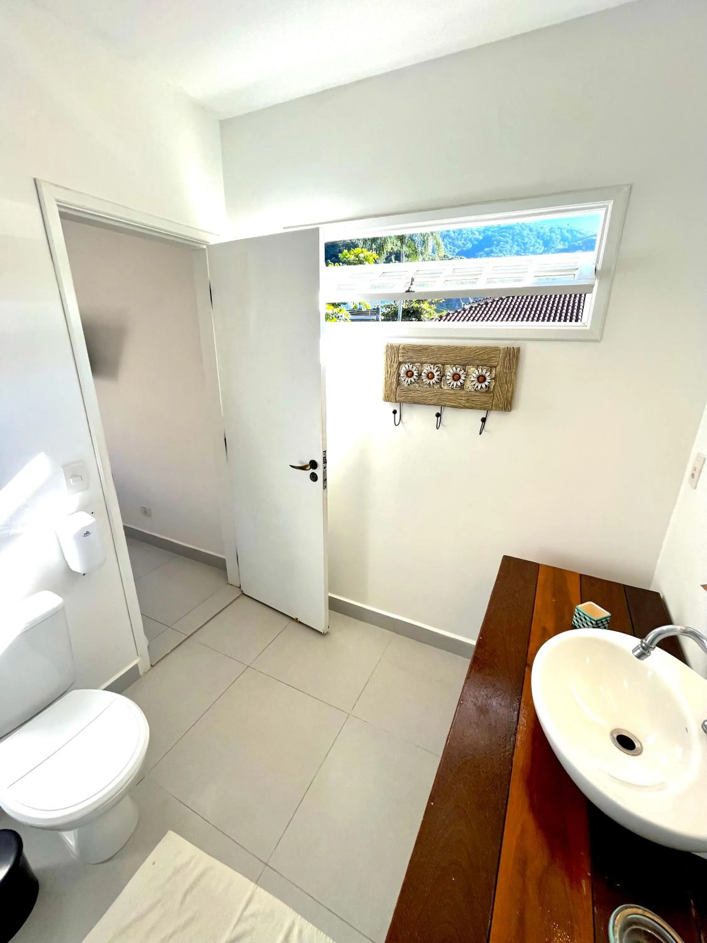 Toilet in Pousada Tô na Praia Juquehy