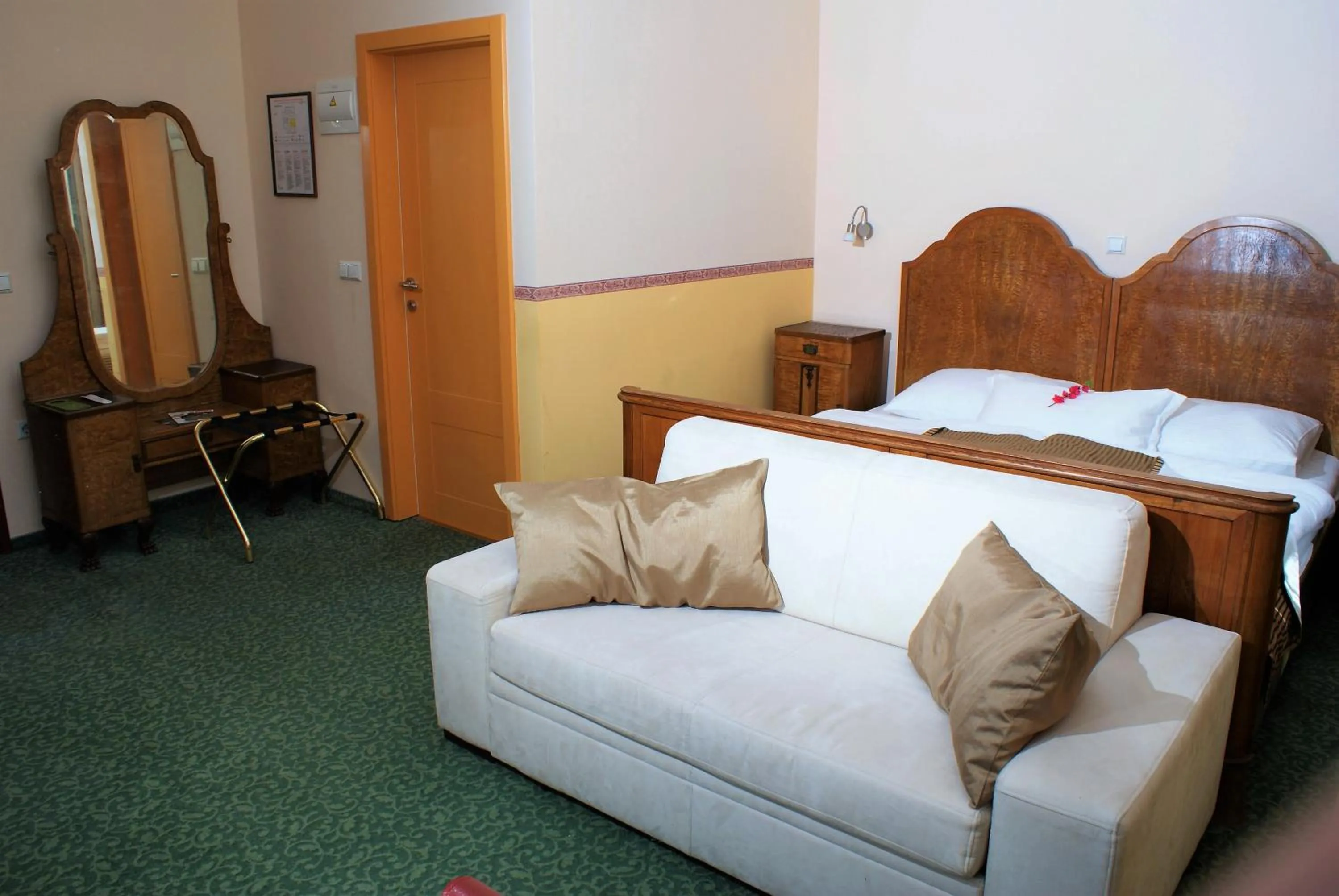 Seating area in Hotel park