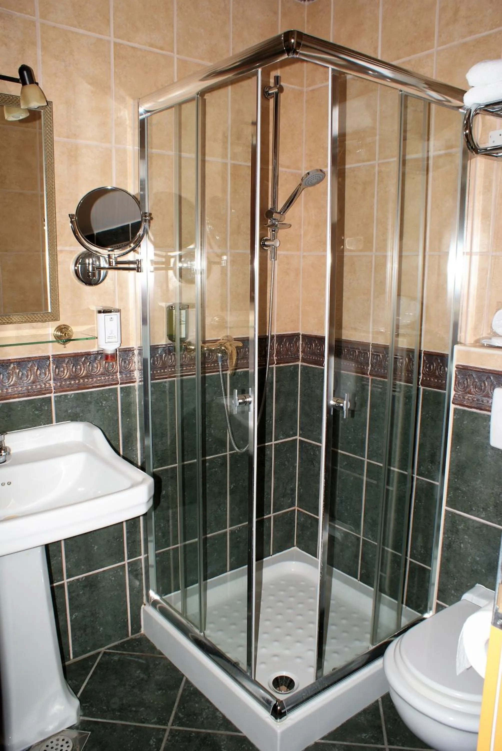 Bathroom in Hotel park