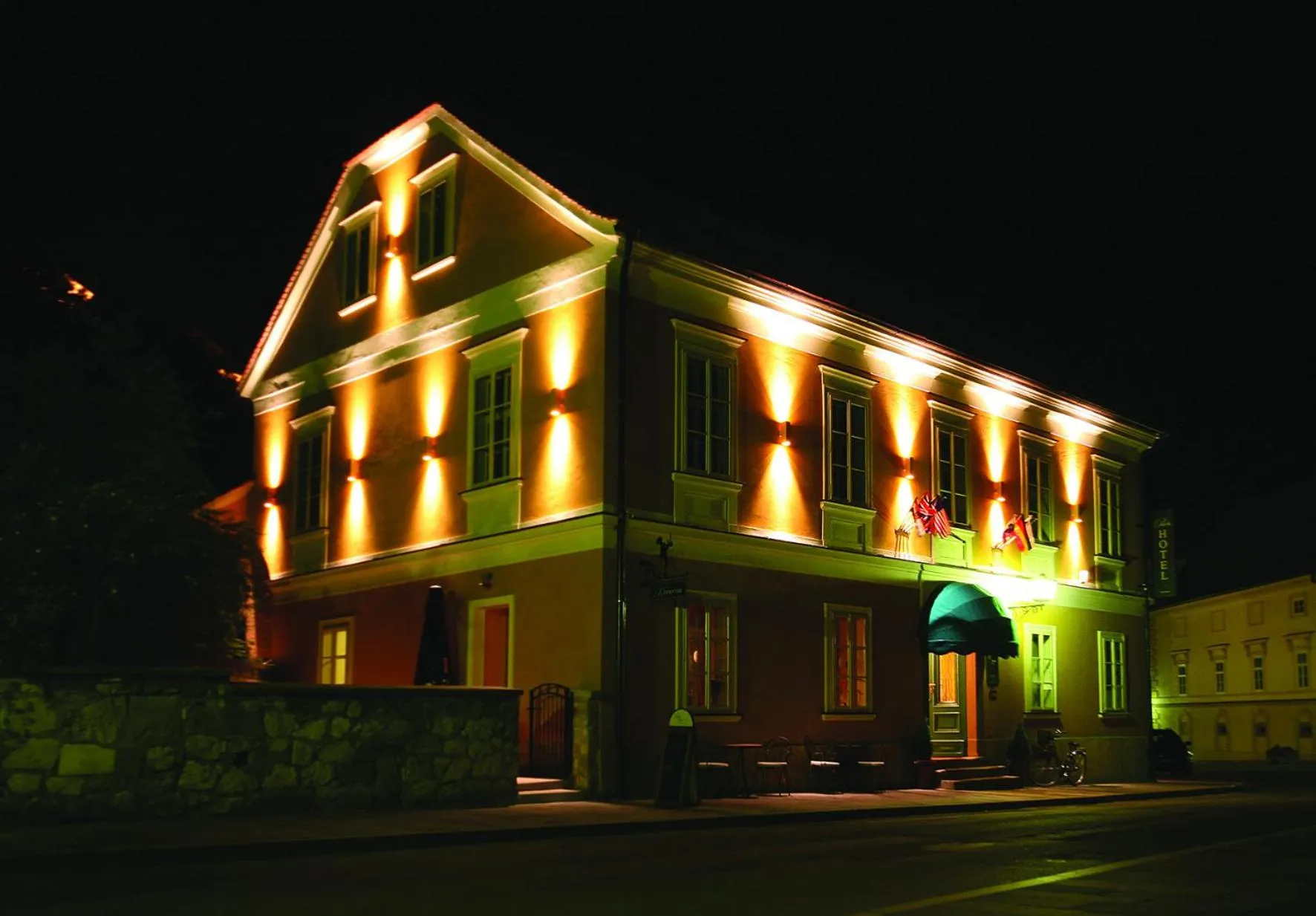 Property building in Hotel park