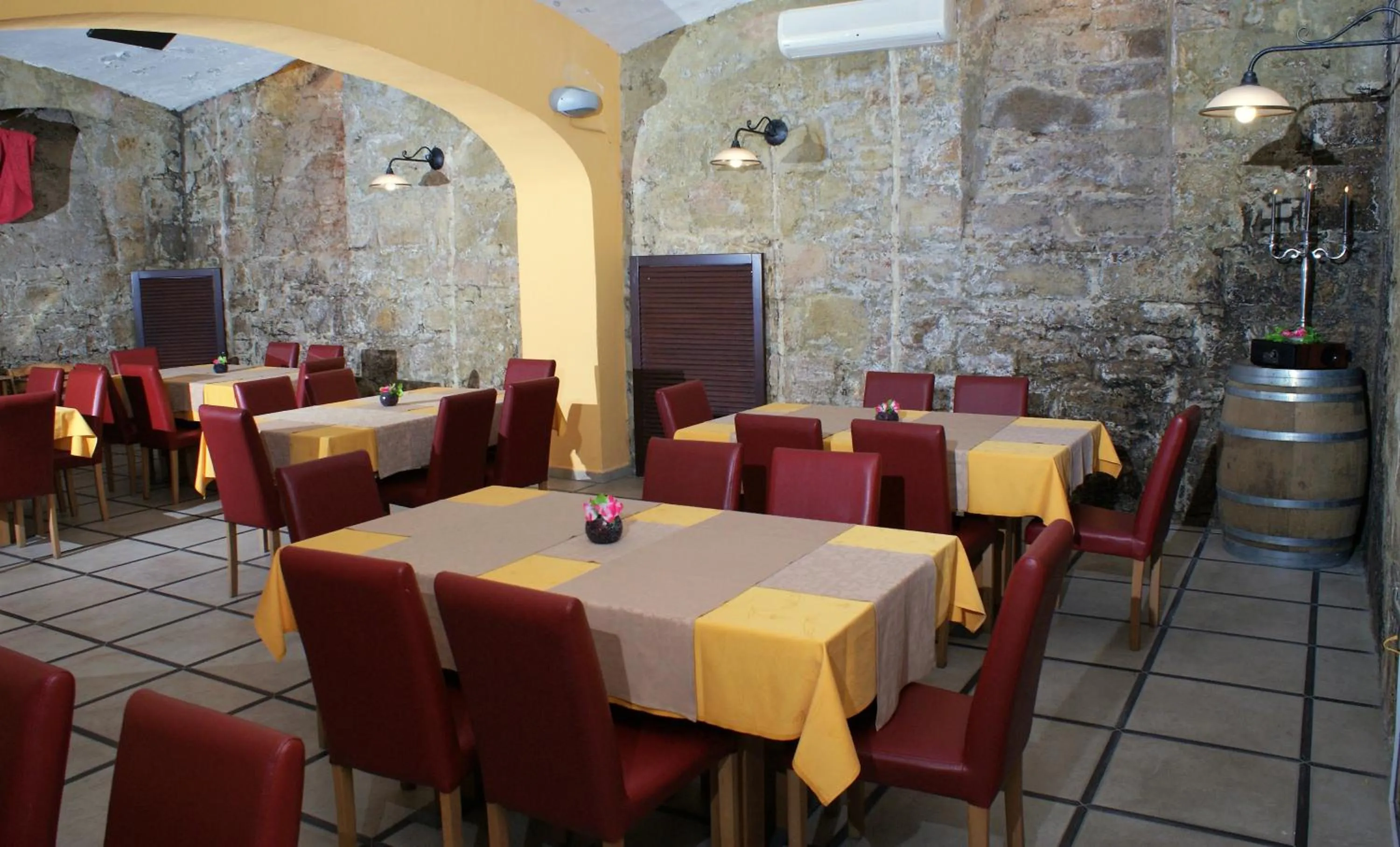 Banquet/Function facilities in Hotel park