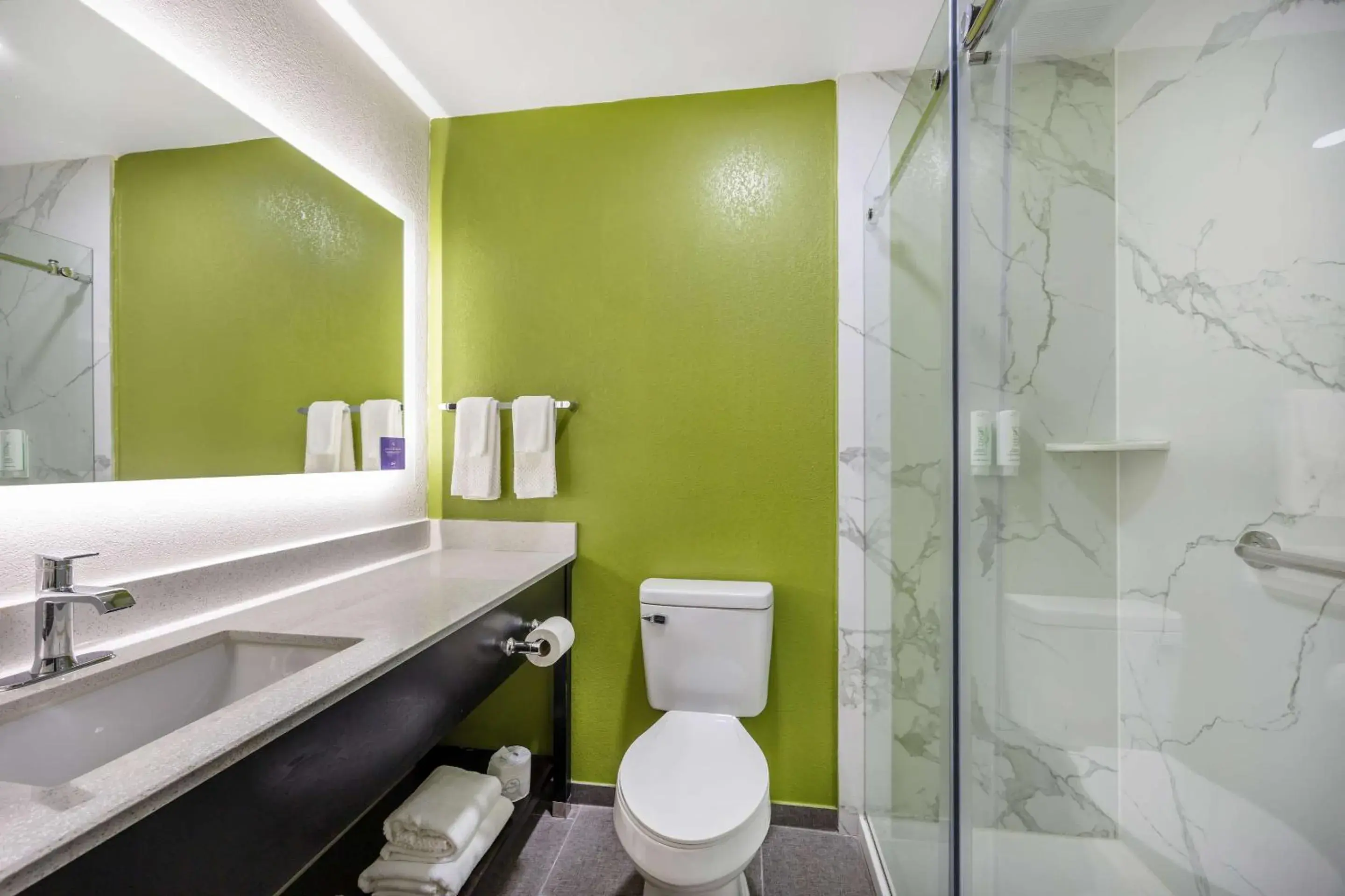 Bedroom in Sleep Inn & Suites Salina I-135 Bedroom in Sleep Inn & Suites Salina I-135