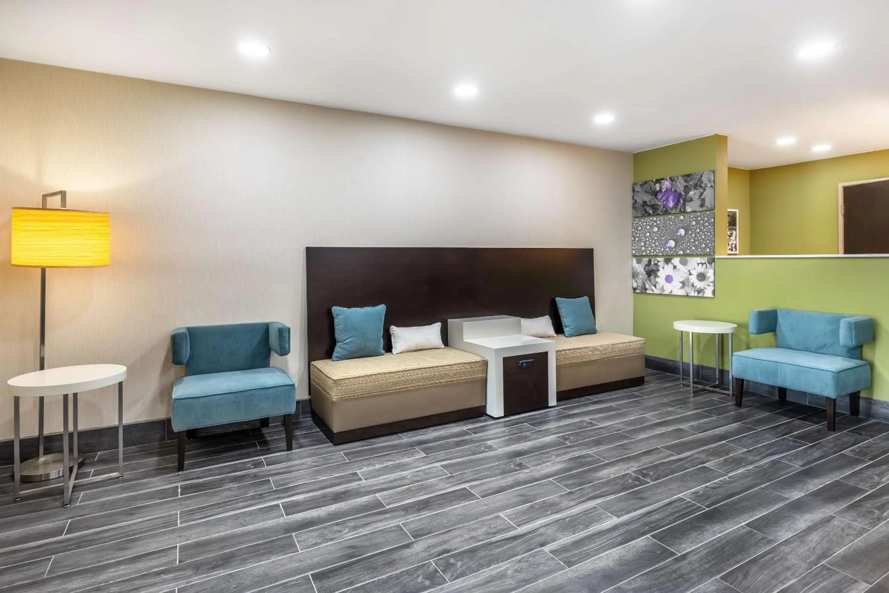 Lobby or reception in Sleep Inn & Suites Salina I-135