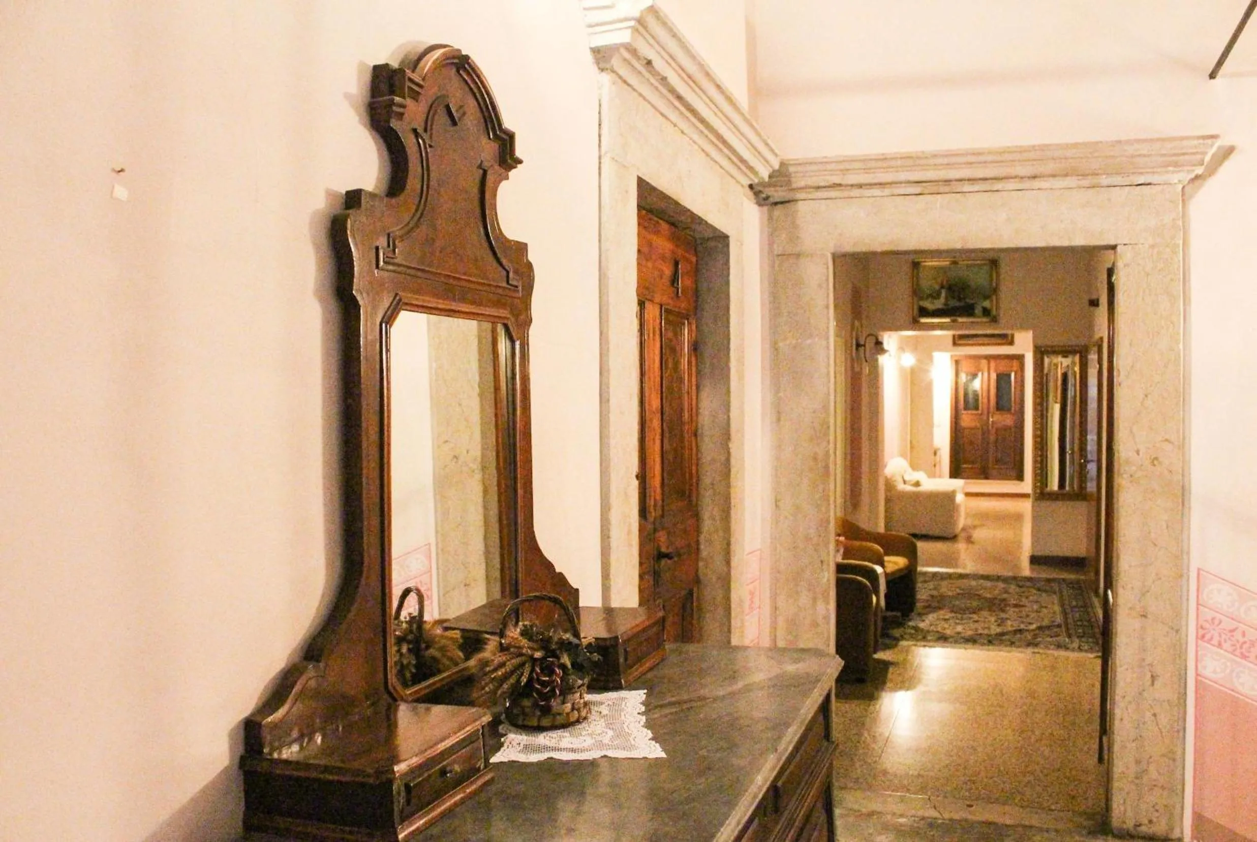 Decorative detail in Albergo Bellavista