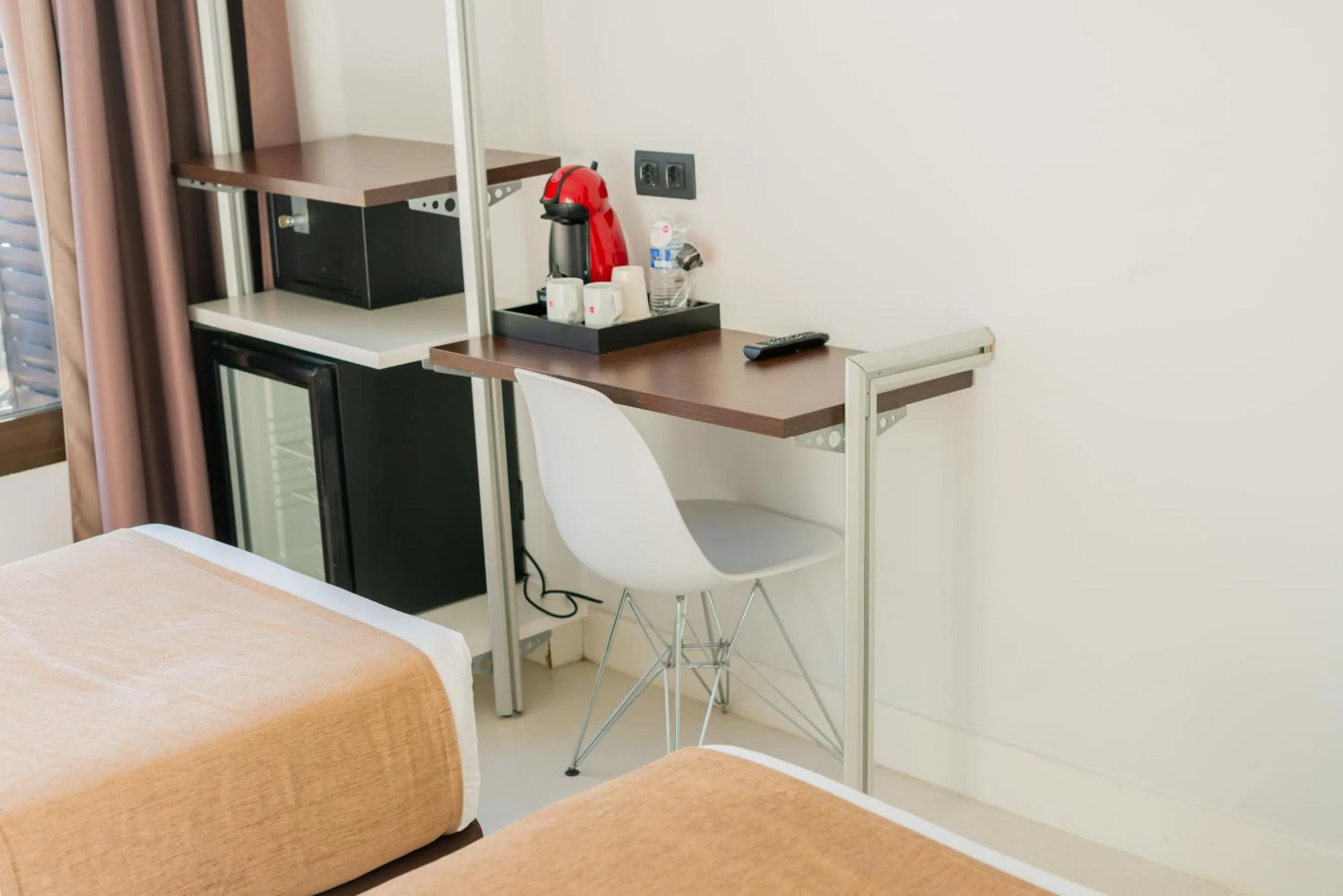 Bedroom in Hostal Gran Via 44